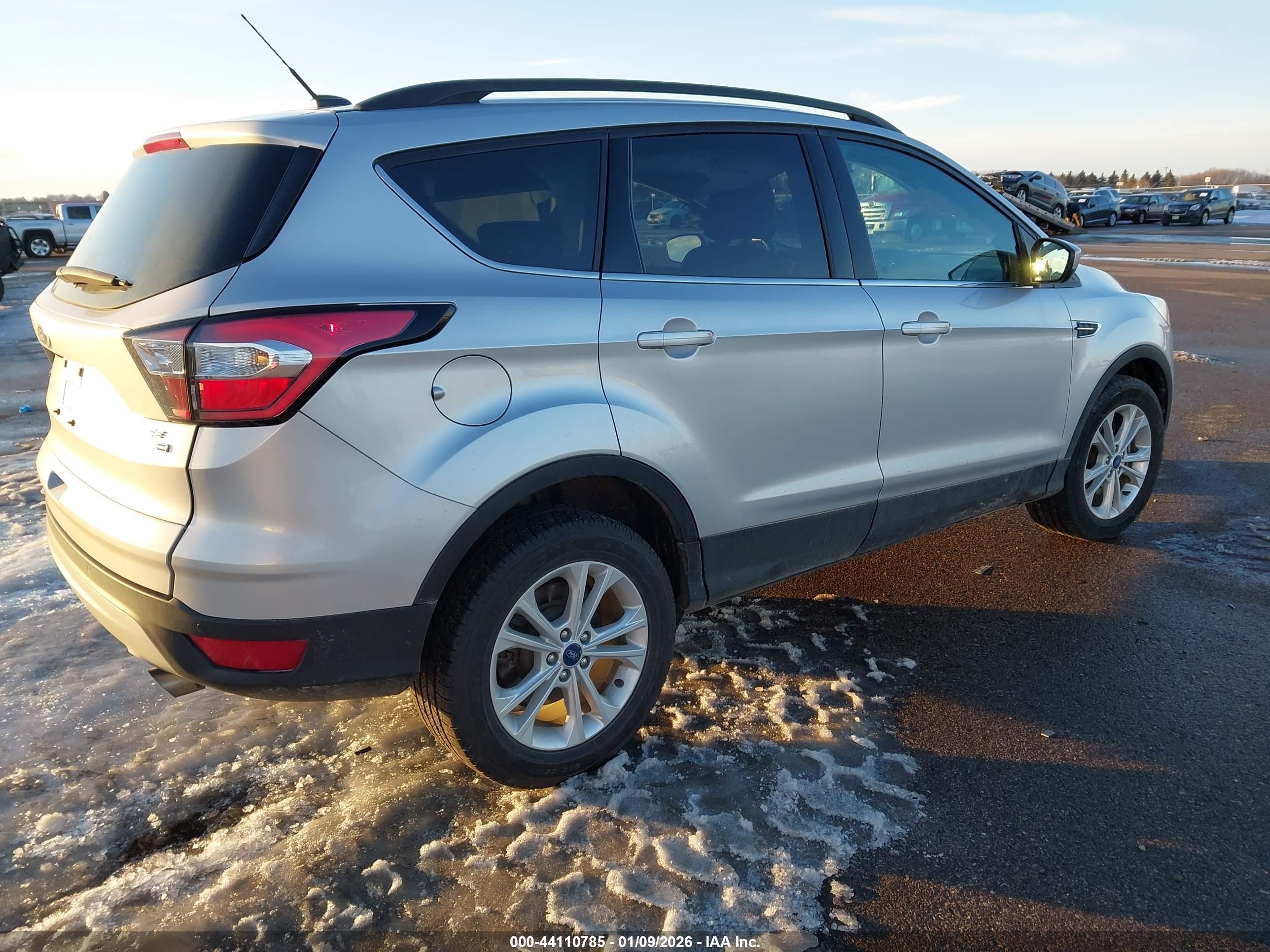 FORD ESCAPE image 4