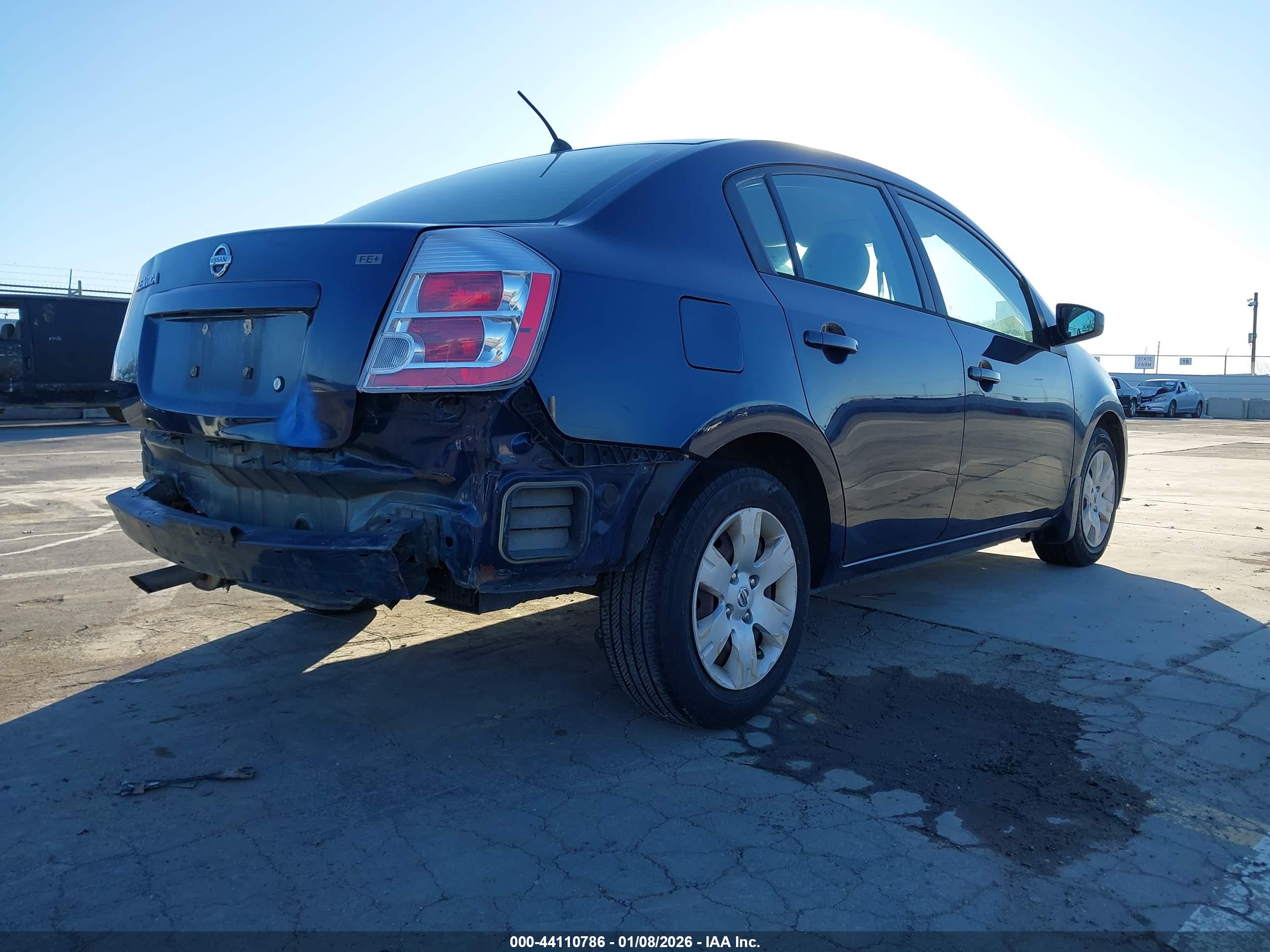 NISSAN SENTRA image 4