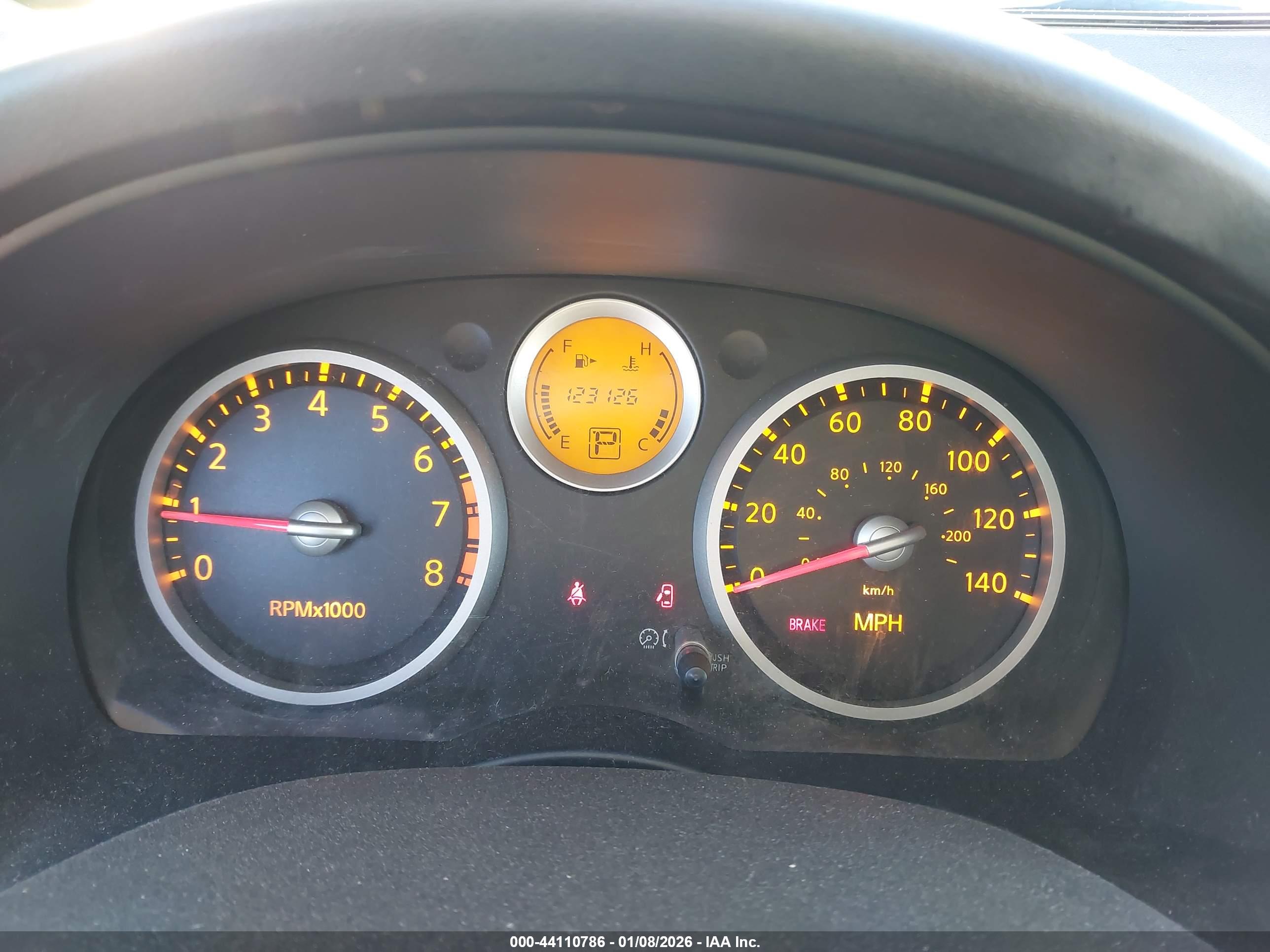 NISSAN SENTRA image 7