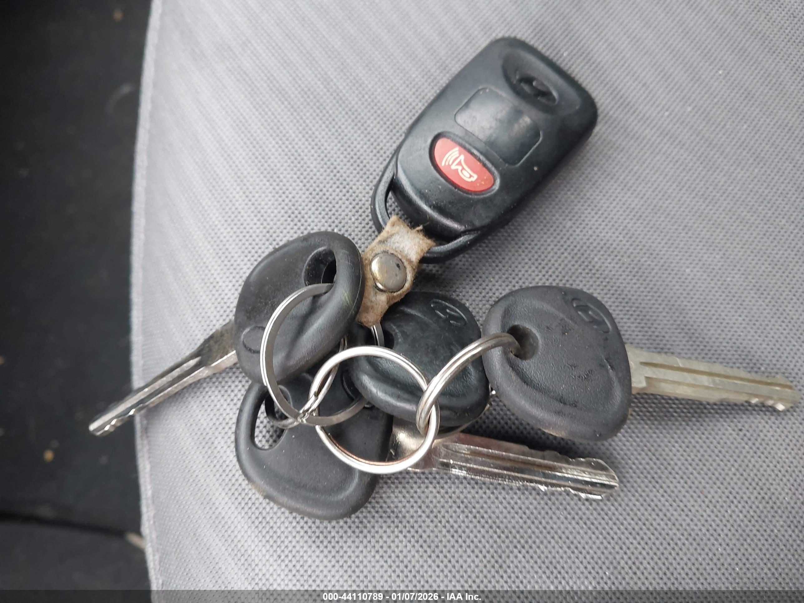 HYUNDAI ELANTRA image 11