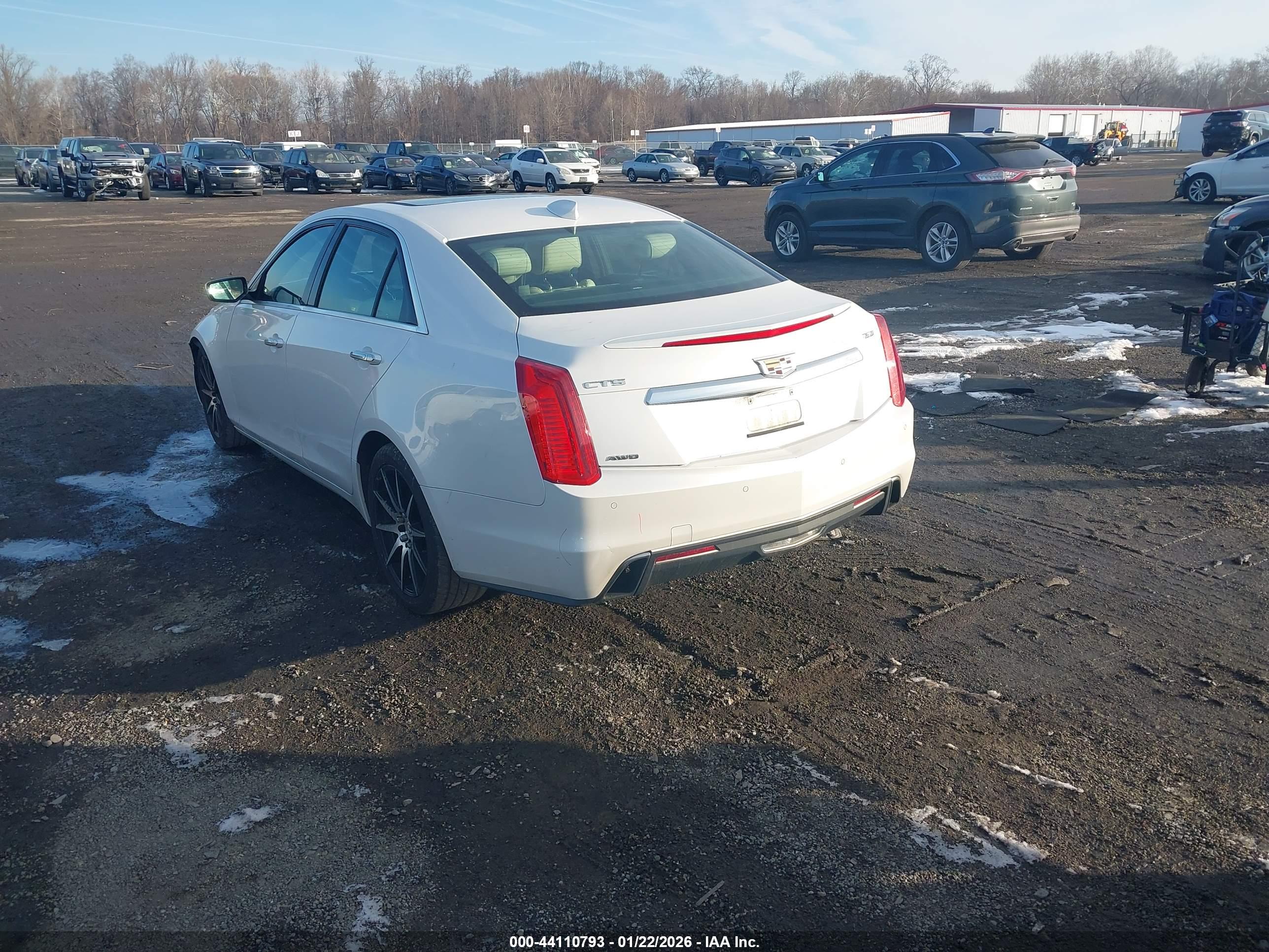 CADILLAC CTS image 3