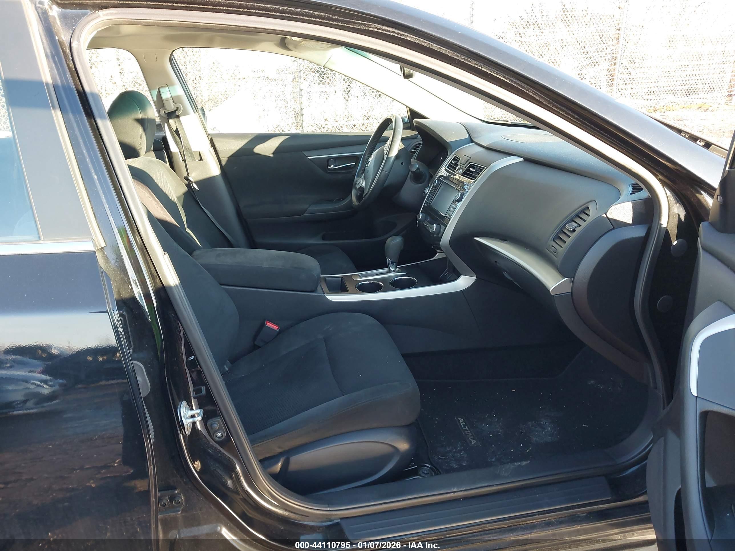 NISSAN ALTIMA image 5