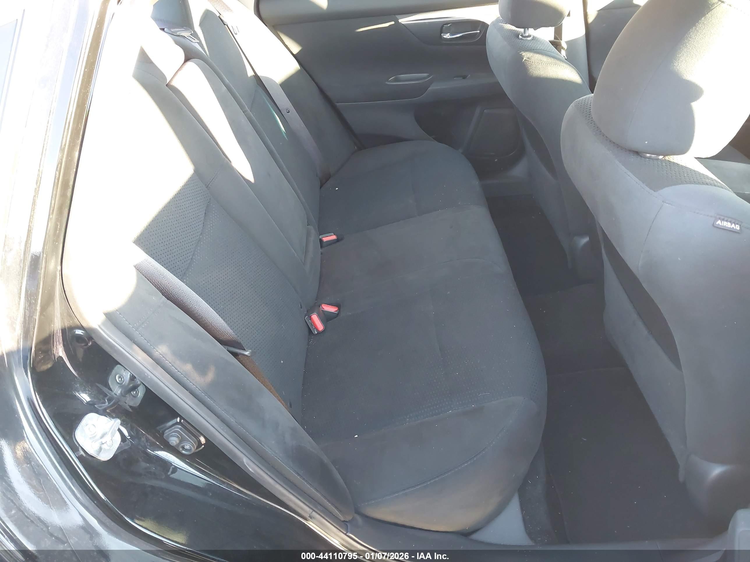 NISSAN ALTIMA image 8