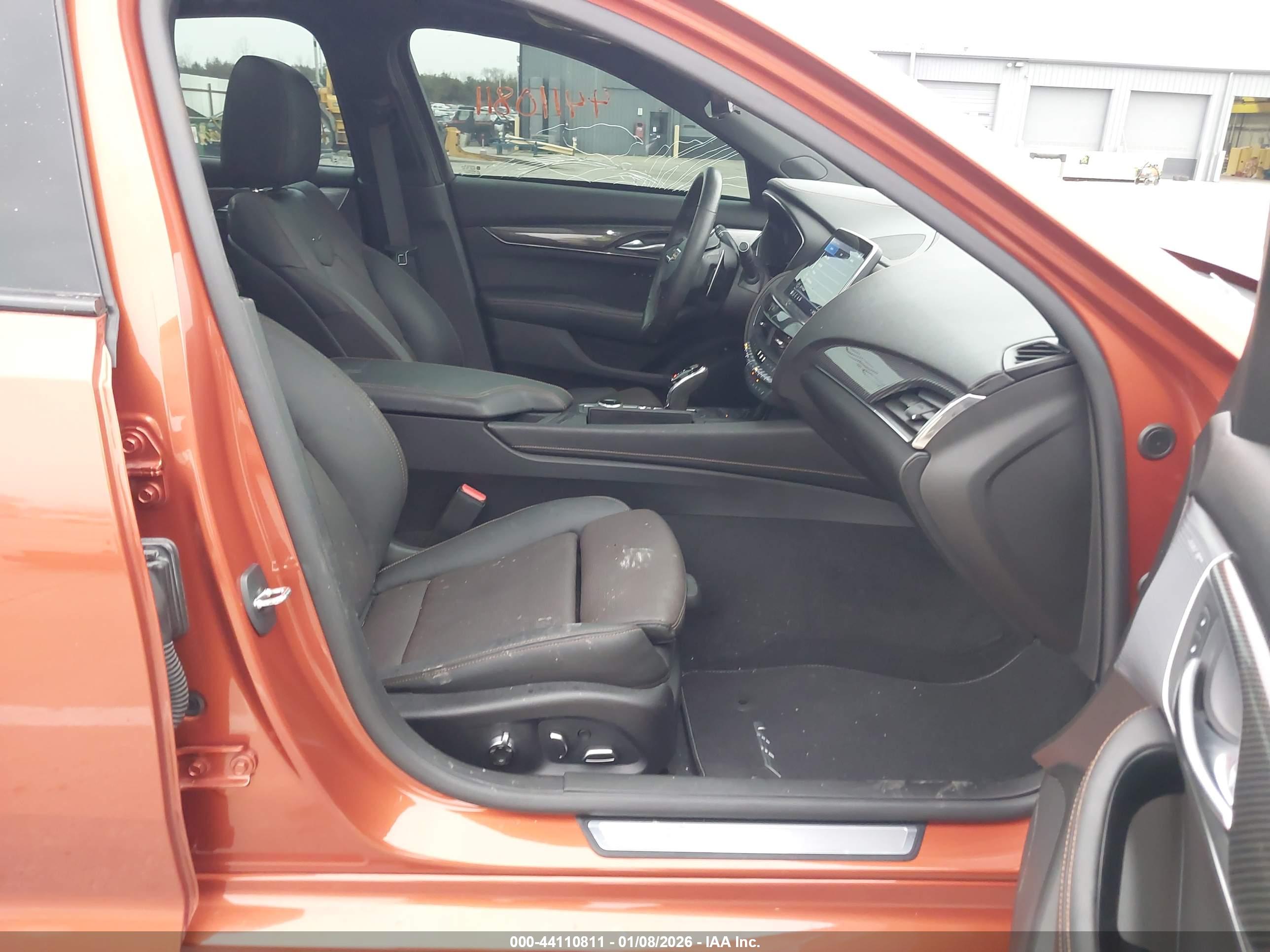 CADILLAC CT5-V image 5