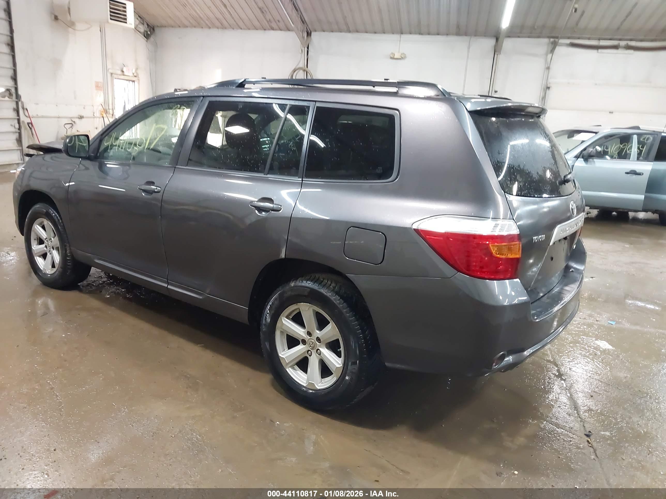 TOYOTA HIGHLANDER image 3