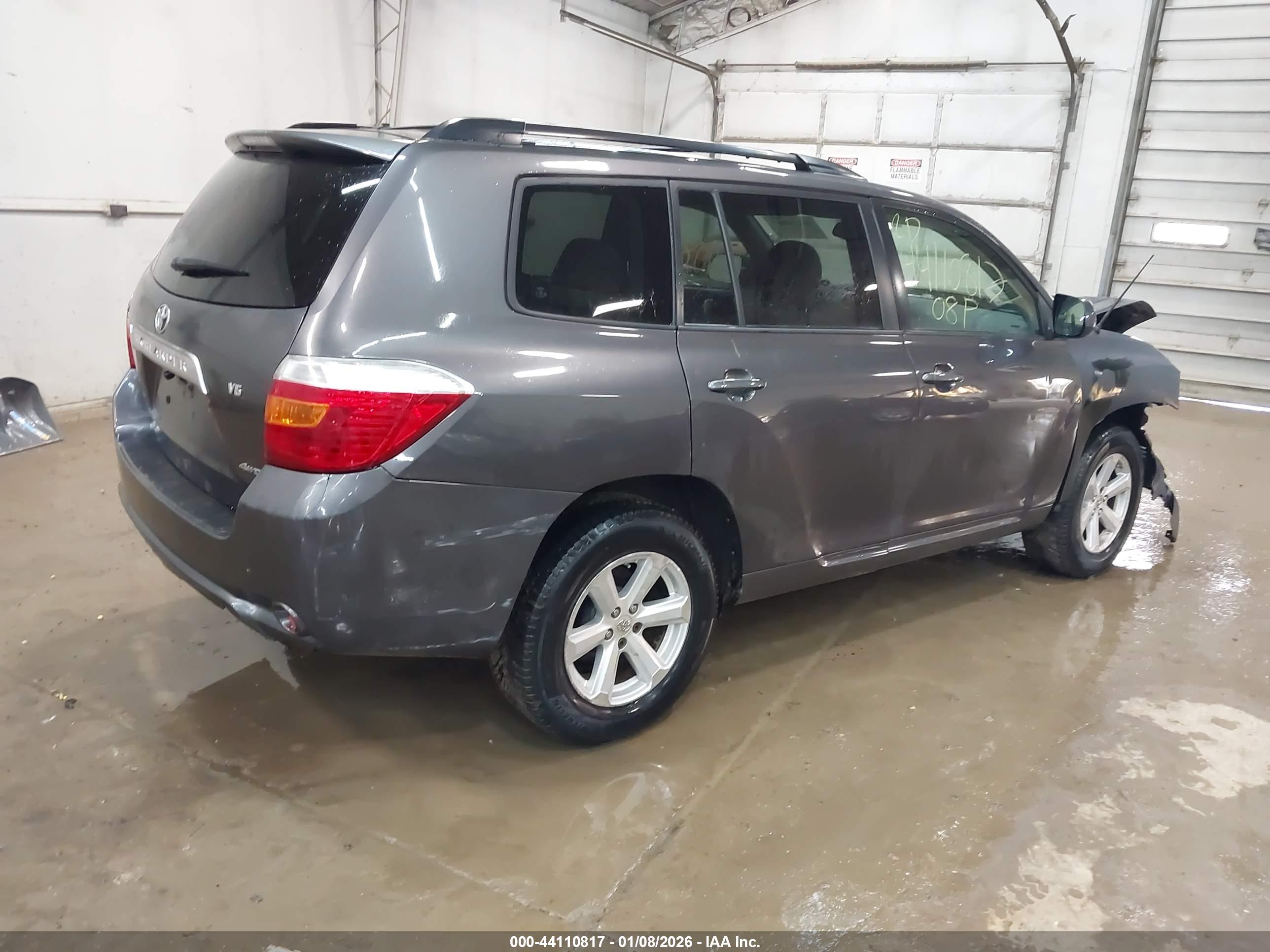 TOYOTA HIGHLANDER image 4