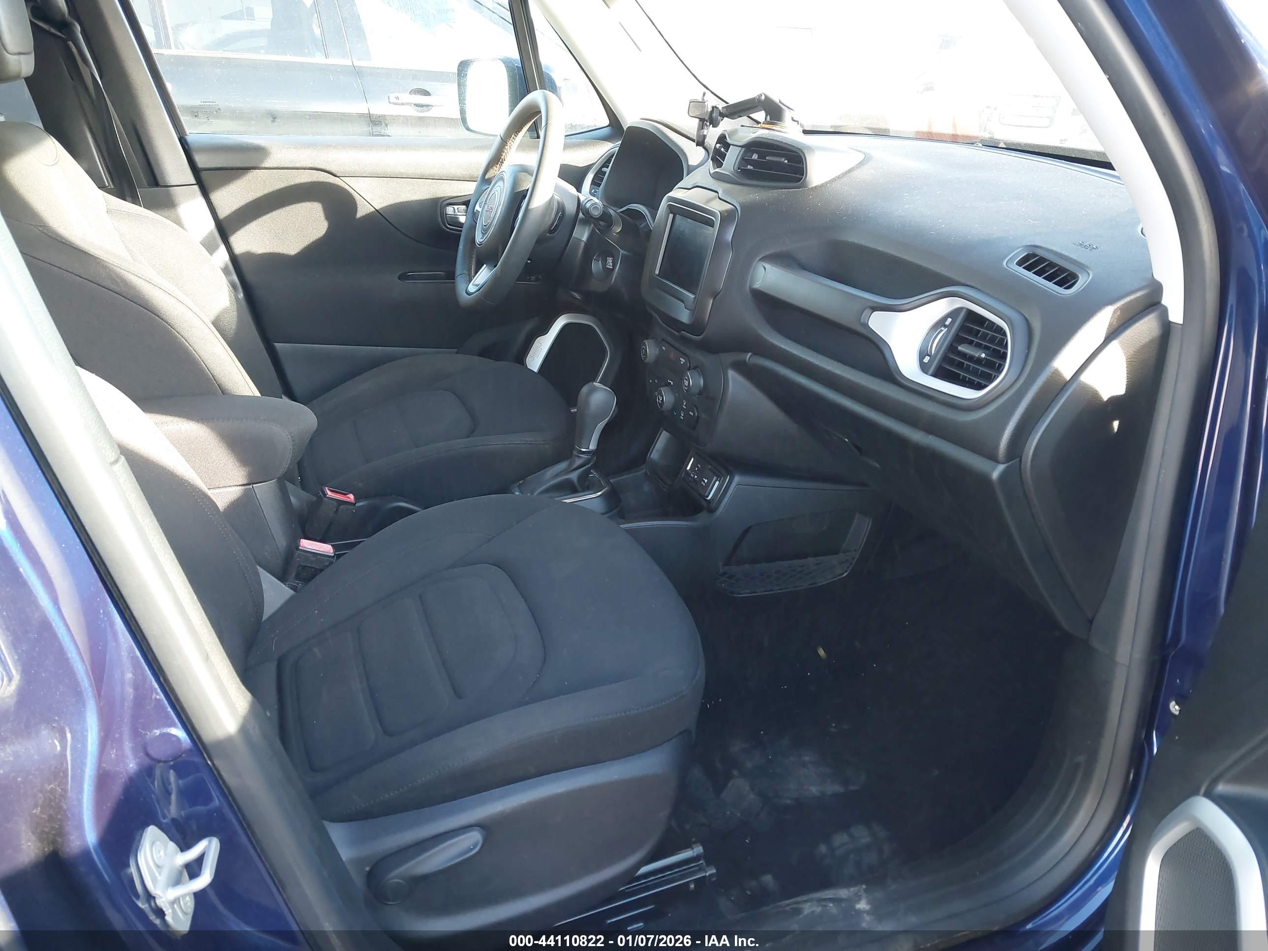 JEEP RENEGADE image 5