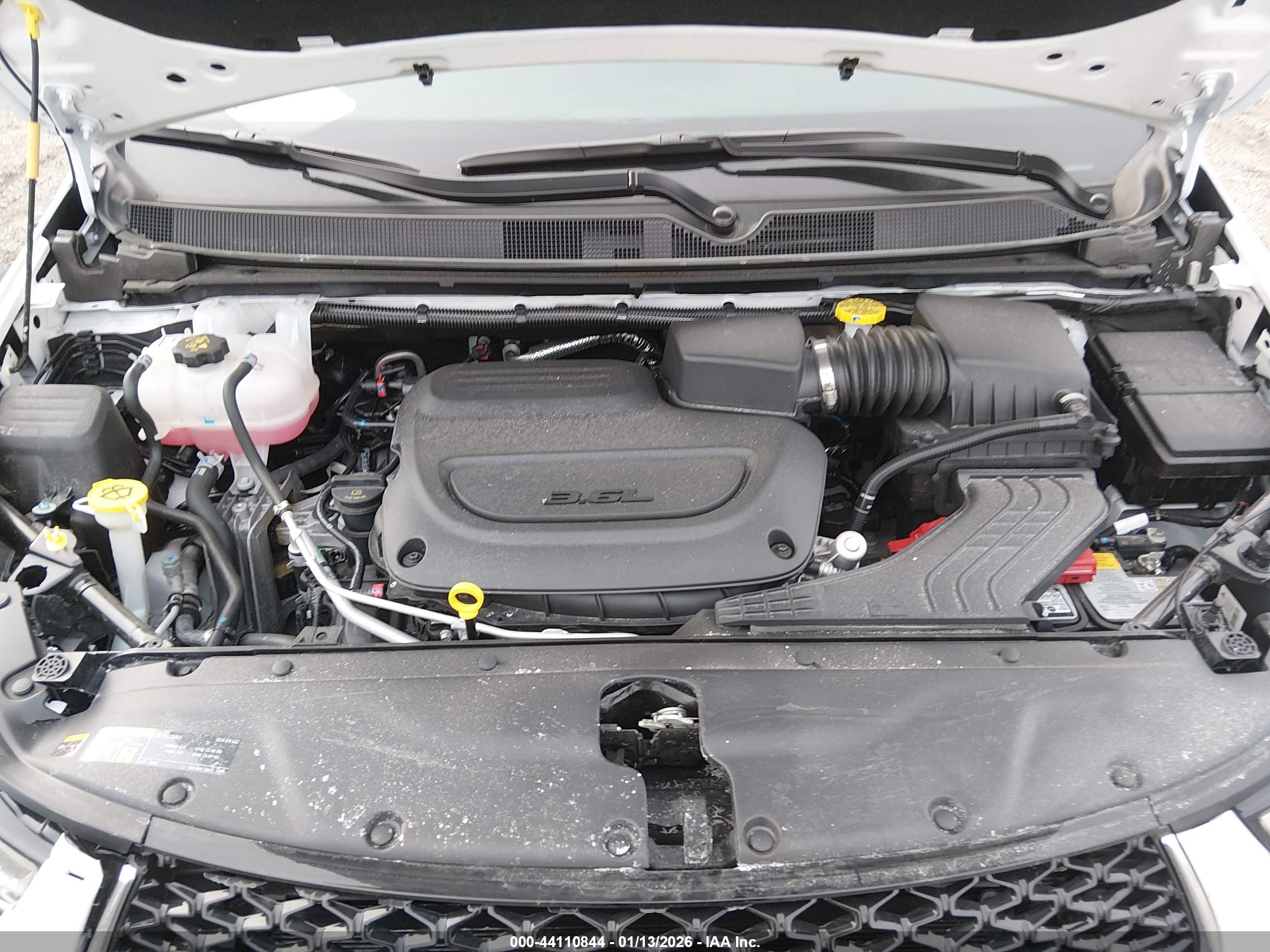 CHRYSLER PACIFICA image 10