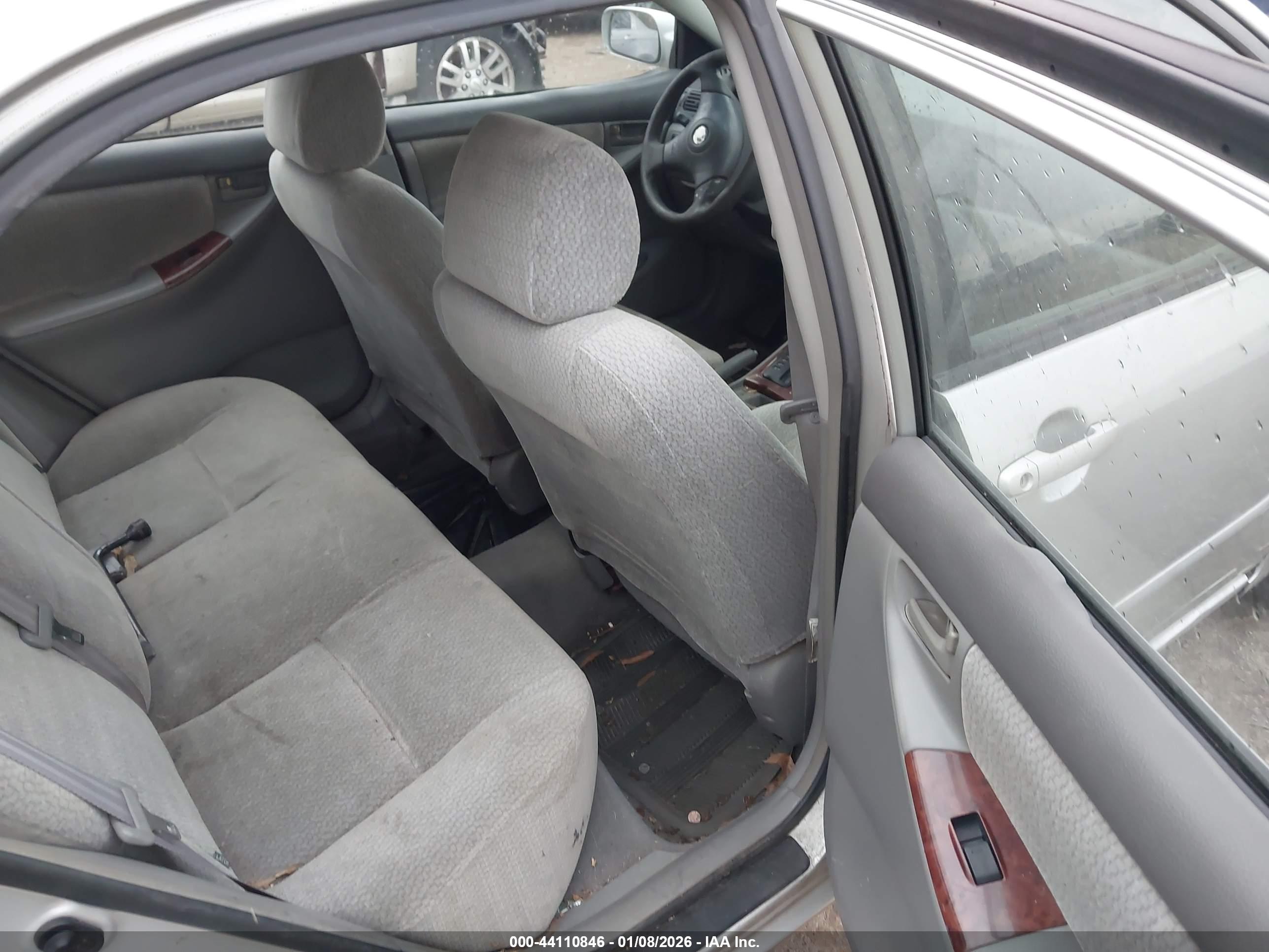 TOYOTA COROLLA image 8