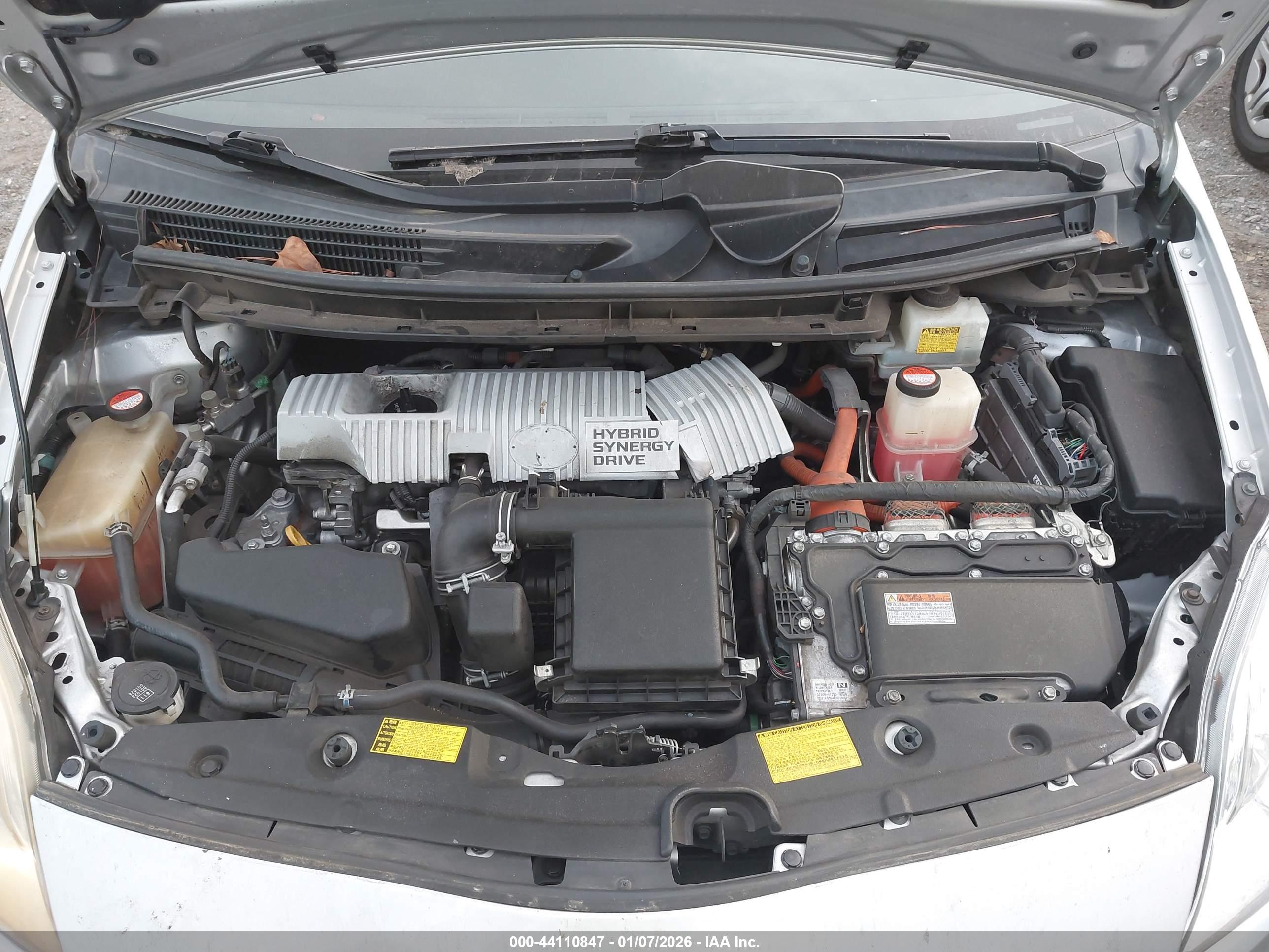 TOYOTA PRIUS image 10