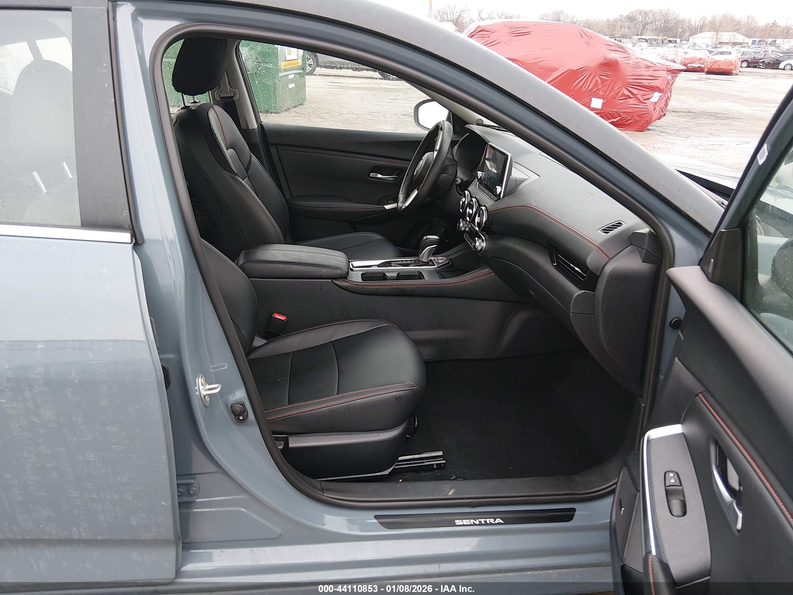 NISSAN SENTRA image 5