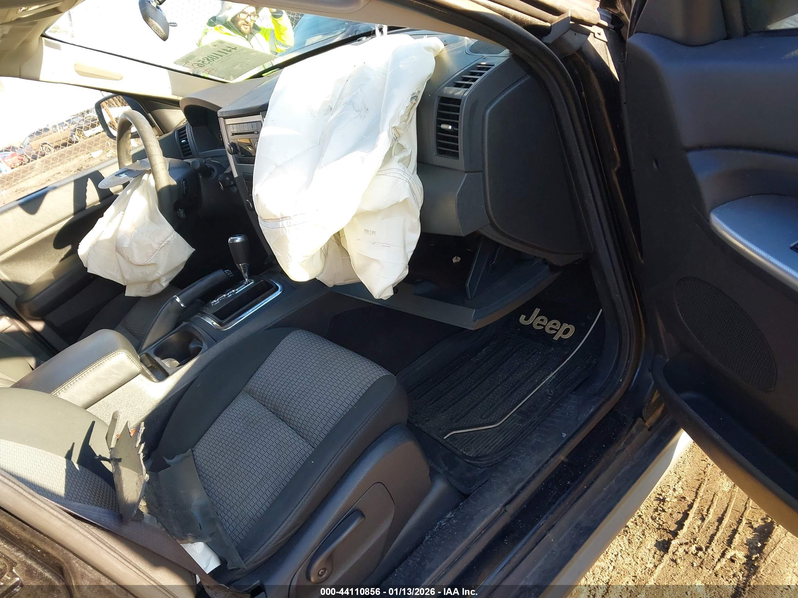 JEEP GRAND image 5