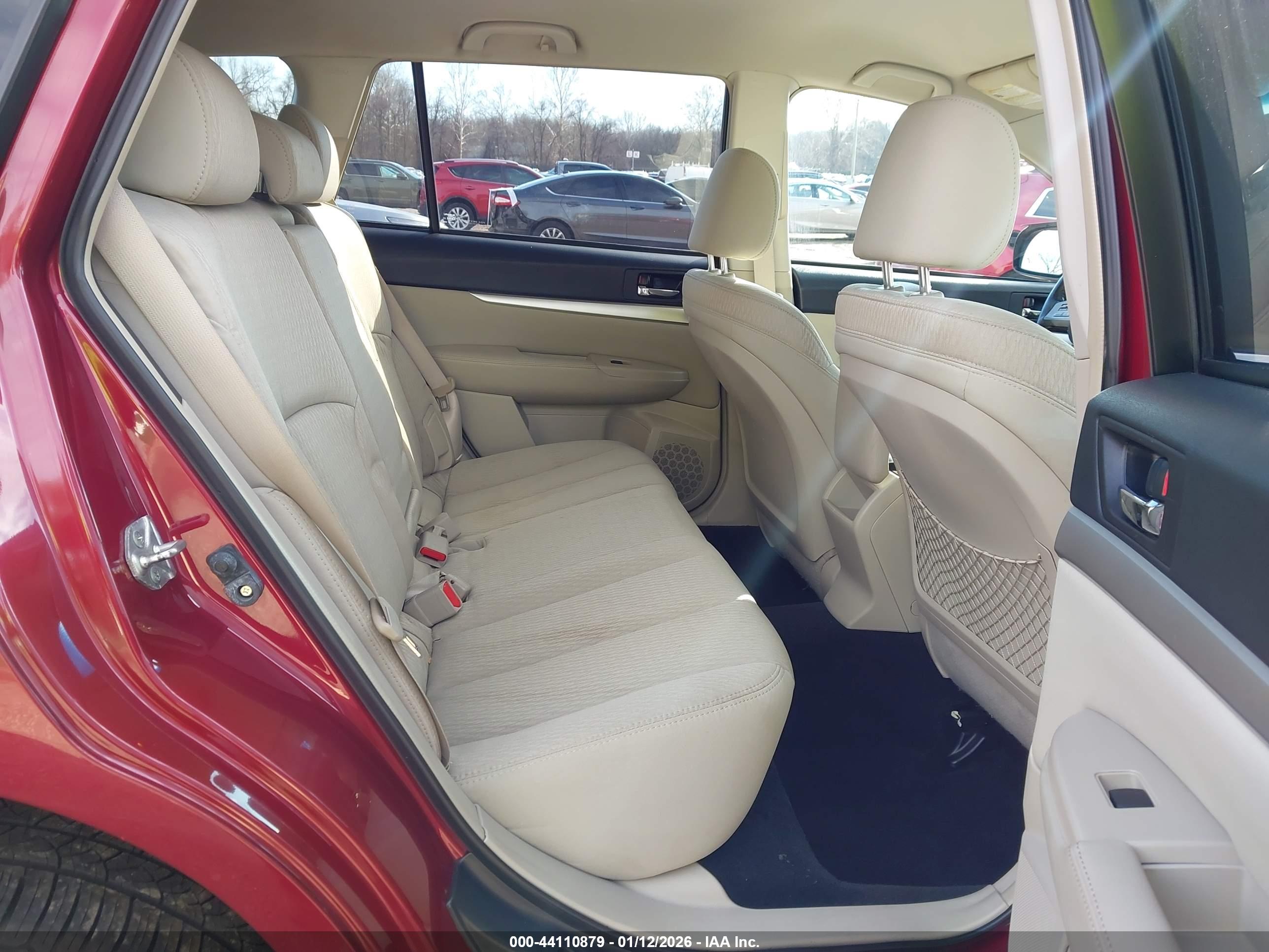 SUBARU OUTBACK image 8