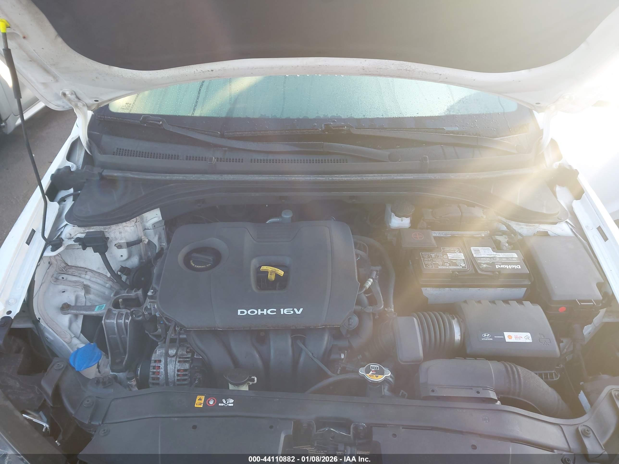 HYUNDAI ELANTRA image 10