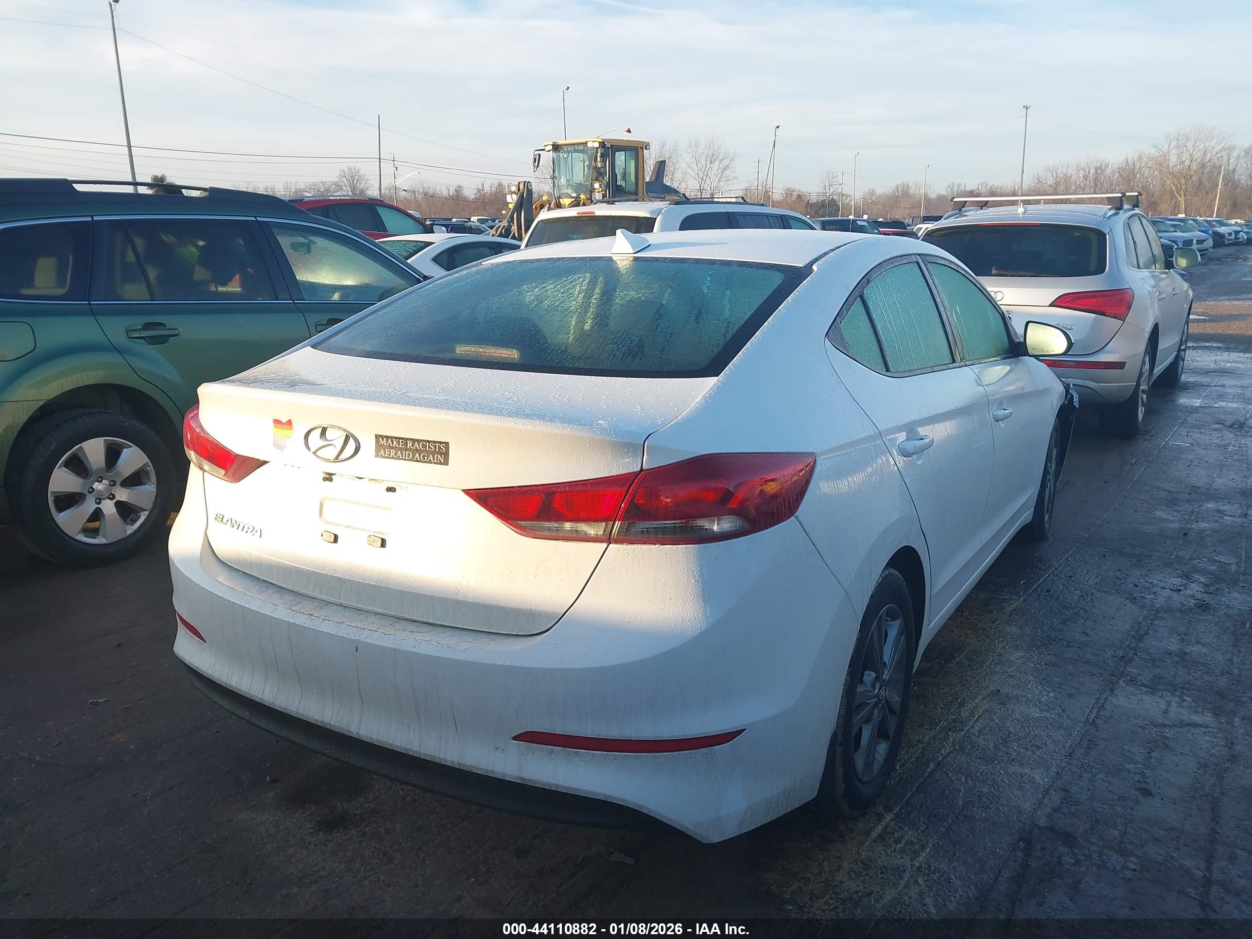 HYUNDAI ELANTRA image 4