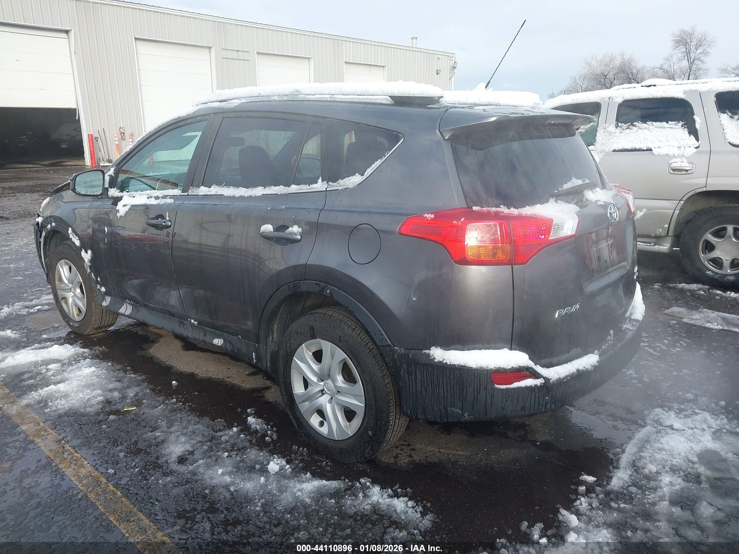 TOYOTA RAV4 image 3