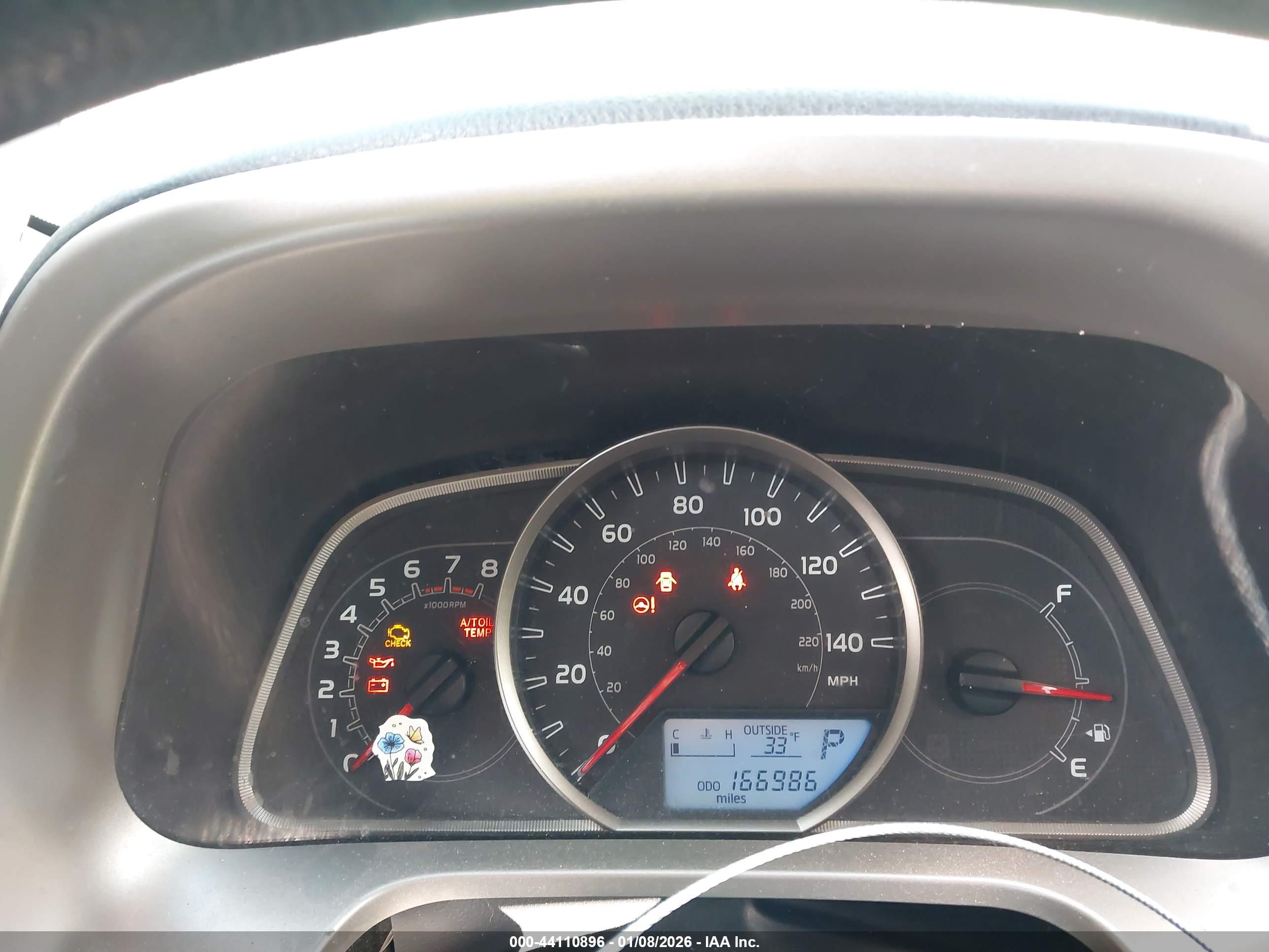 TOYOTA RAV4 image 7