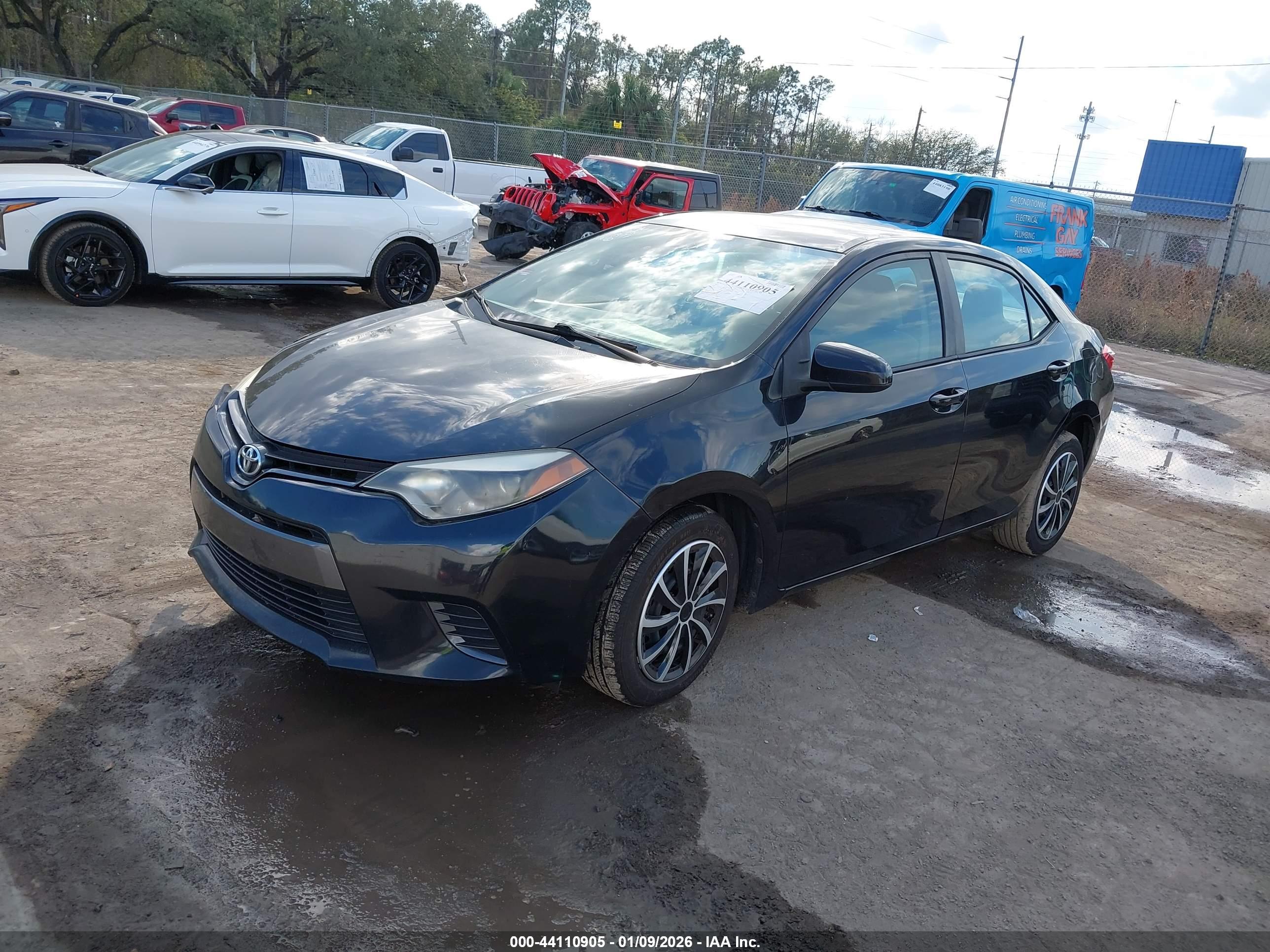 TOYOTA COROLLA image 2