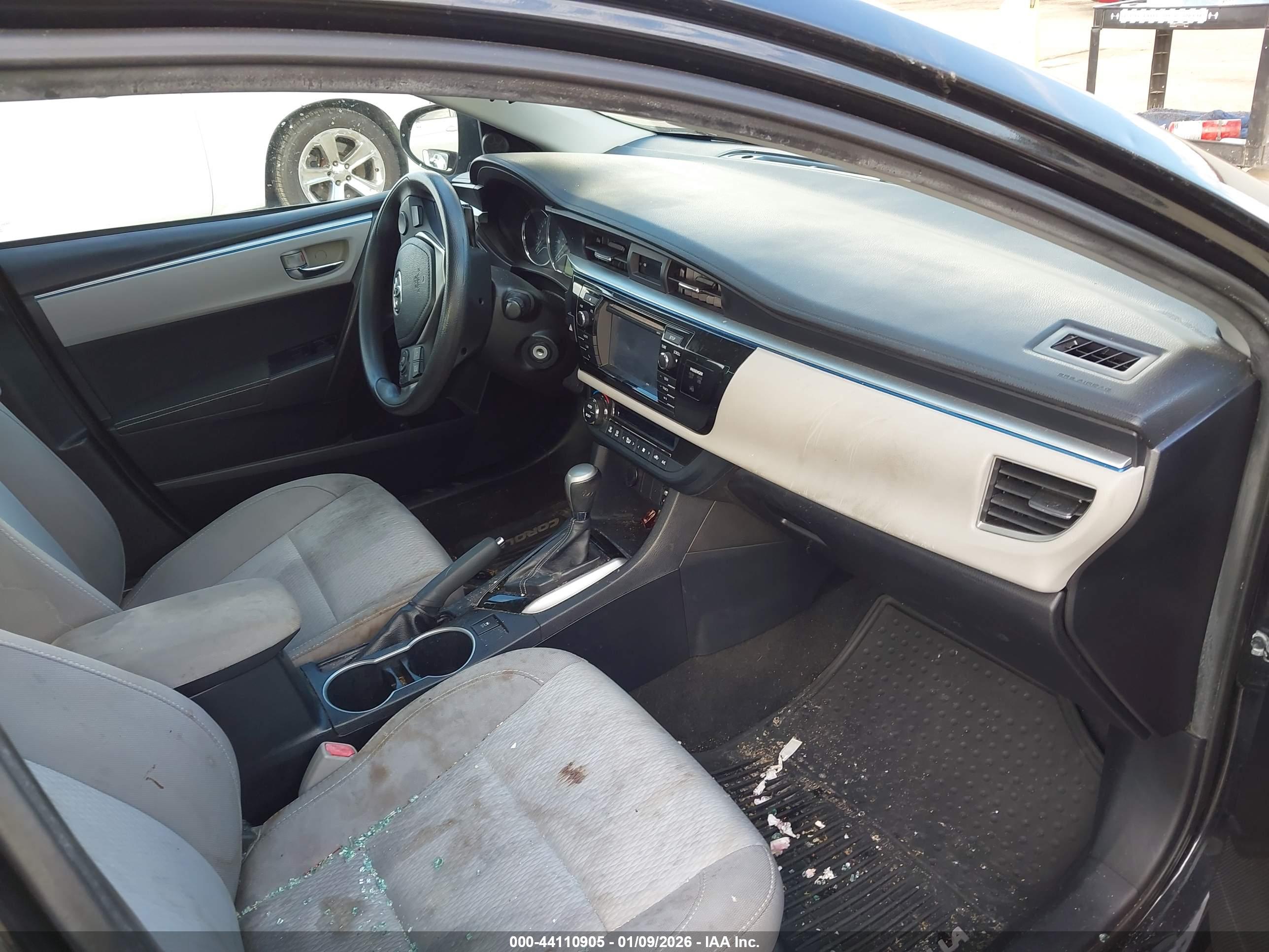 TOYOTA COROLLA image 5