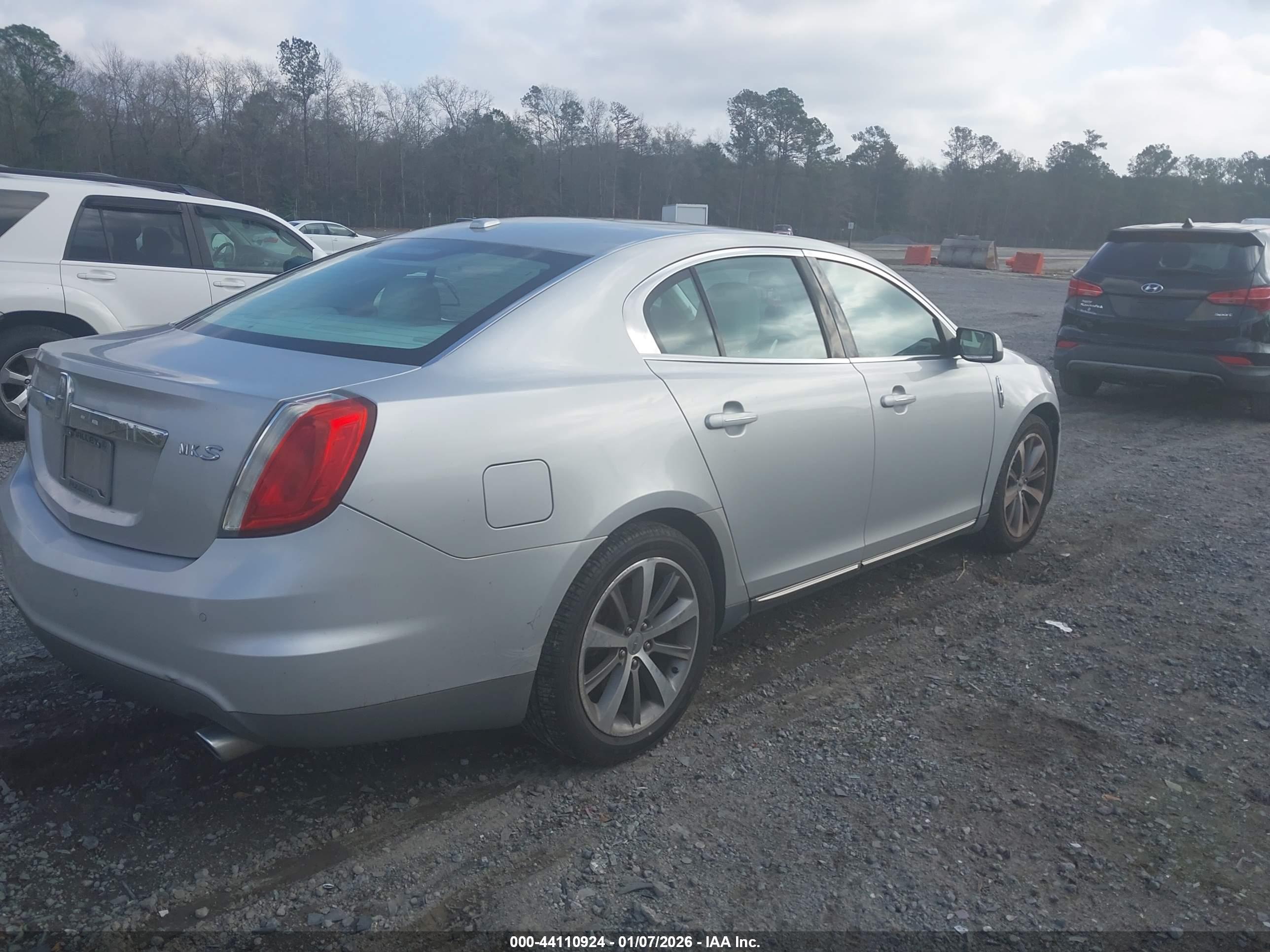 LINCOLN MKS image 4