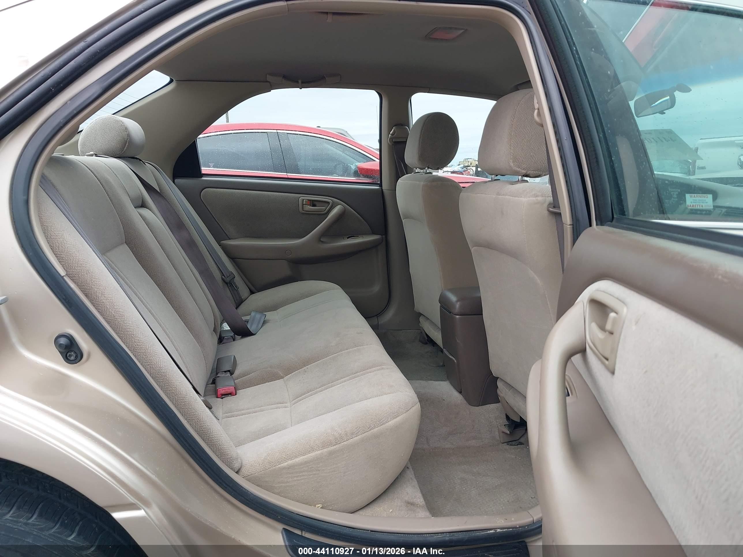 TOYOTA CAMRY image 8
