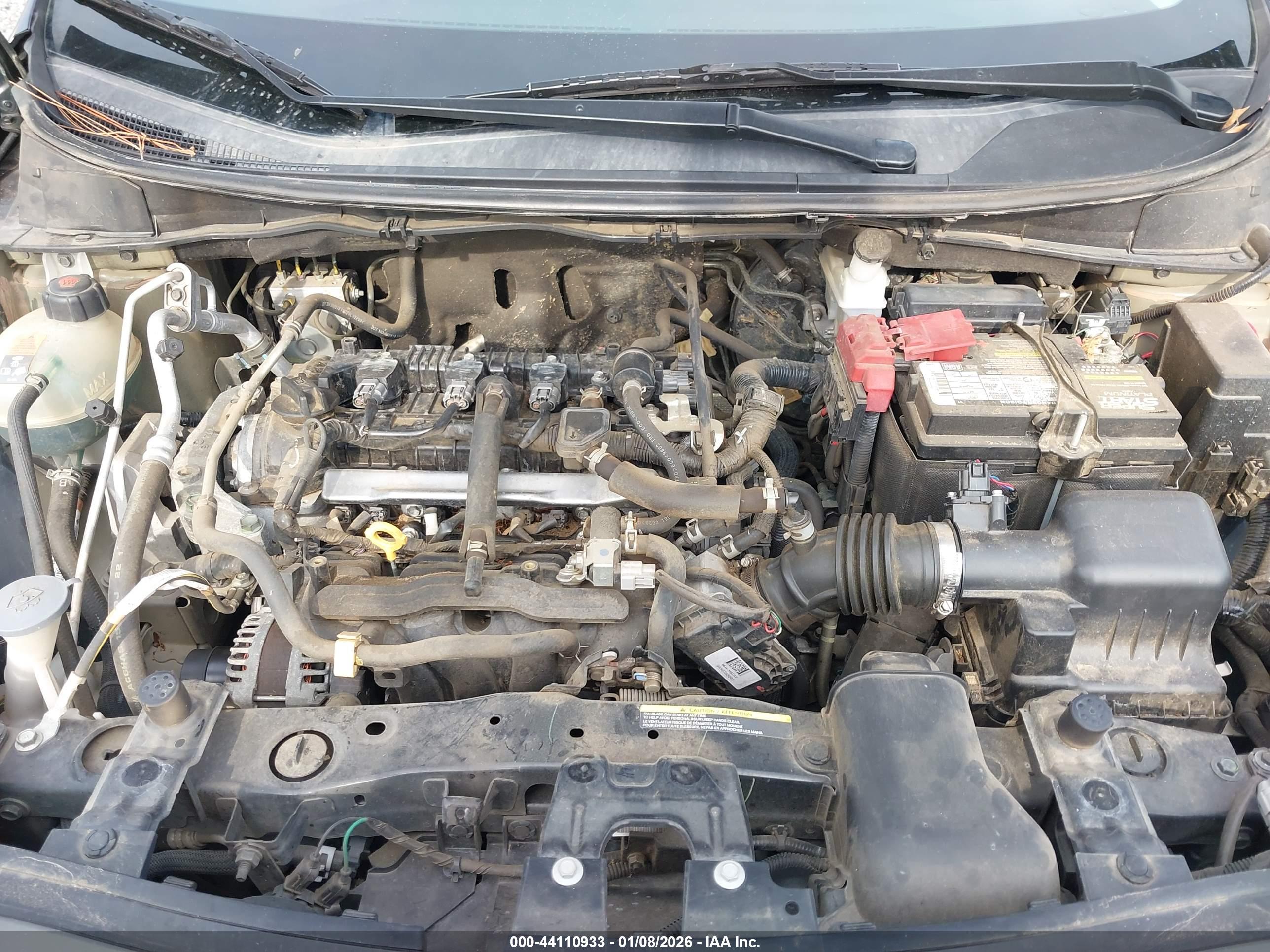NISSAN VERSA image 10