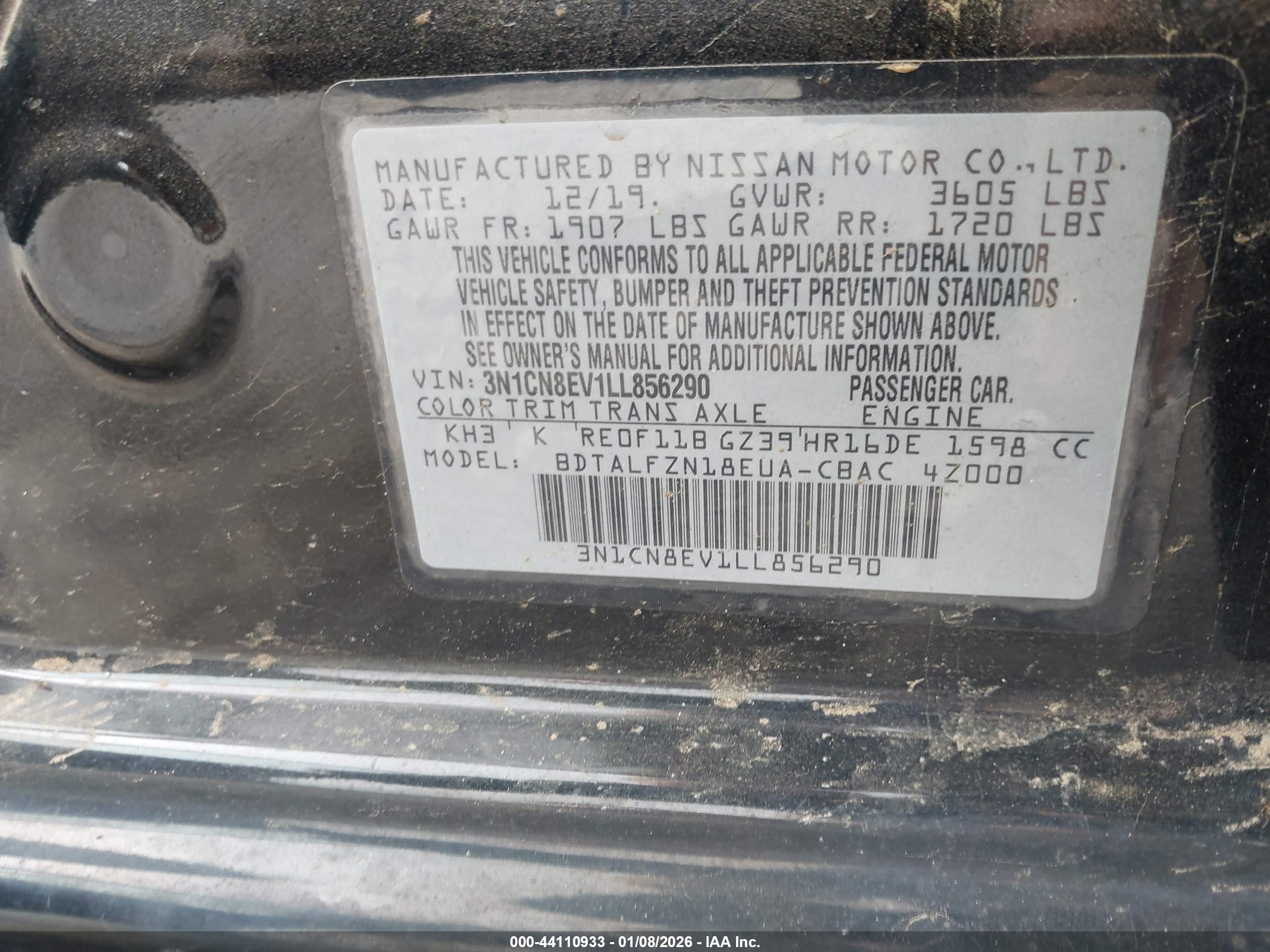 NISSAN VERSA image 9