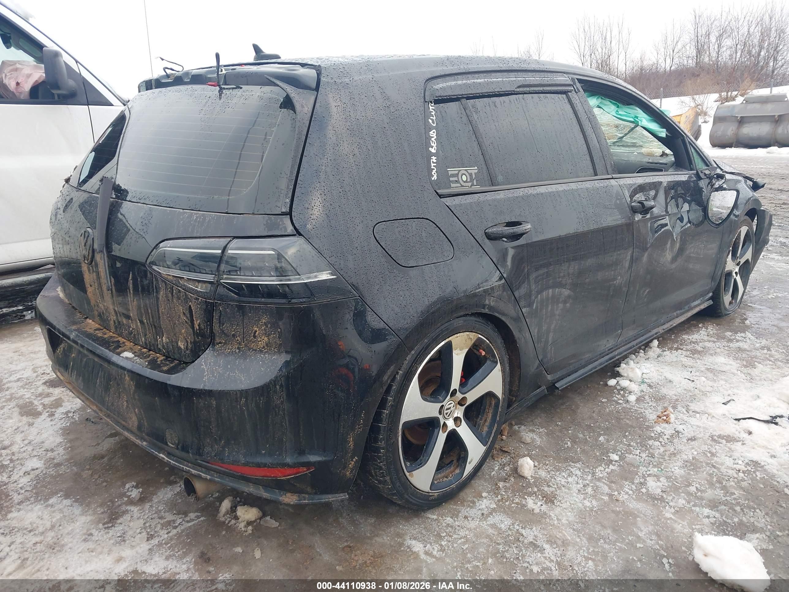 VOLKSWAGEN GOLF image 4
