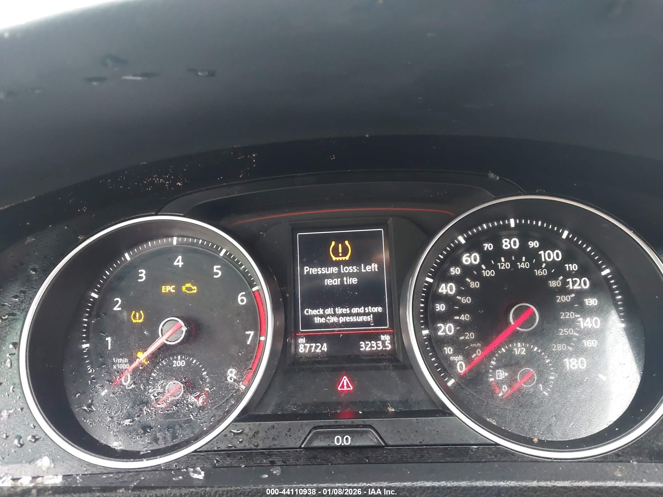 VOLKSWAGEN GOLF image 7