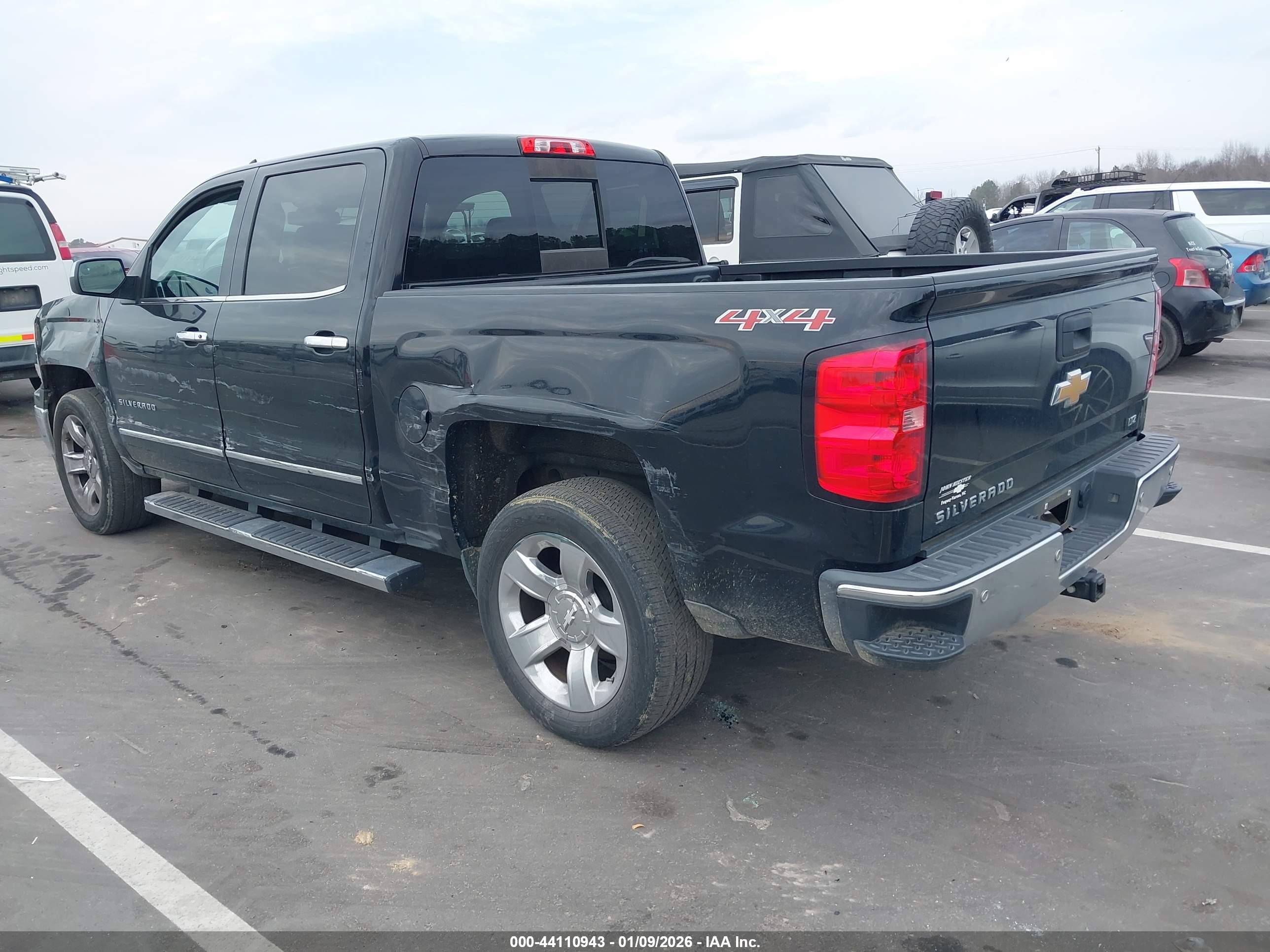 CHEVROLET SILVERADO image 3