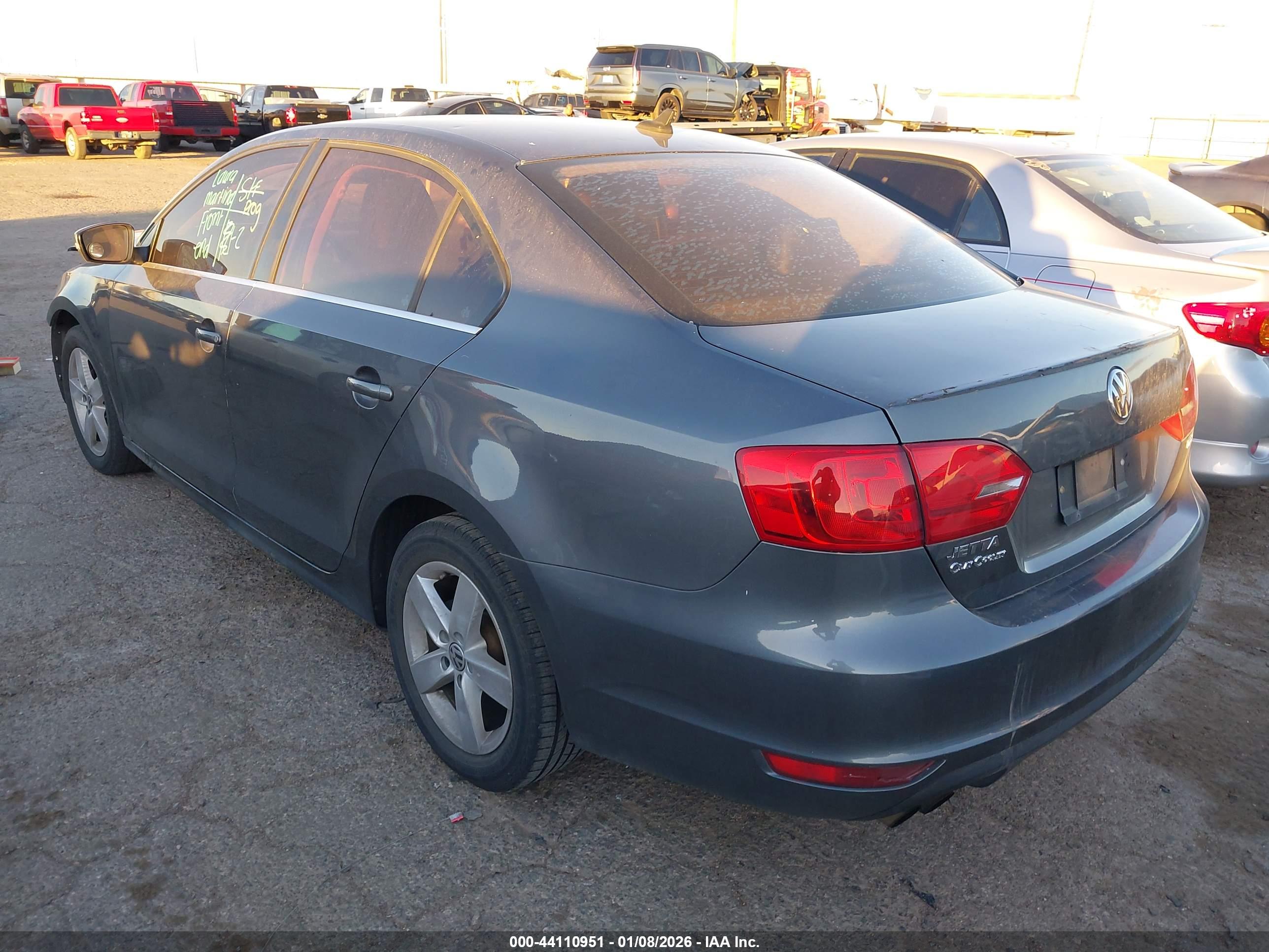 VOLKSWAGEN JETTA image 3
