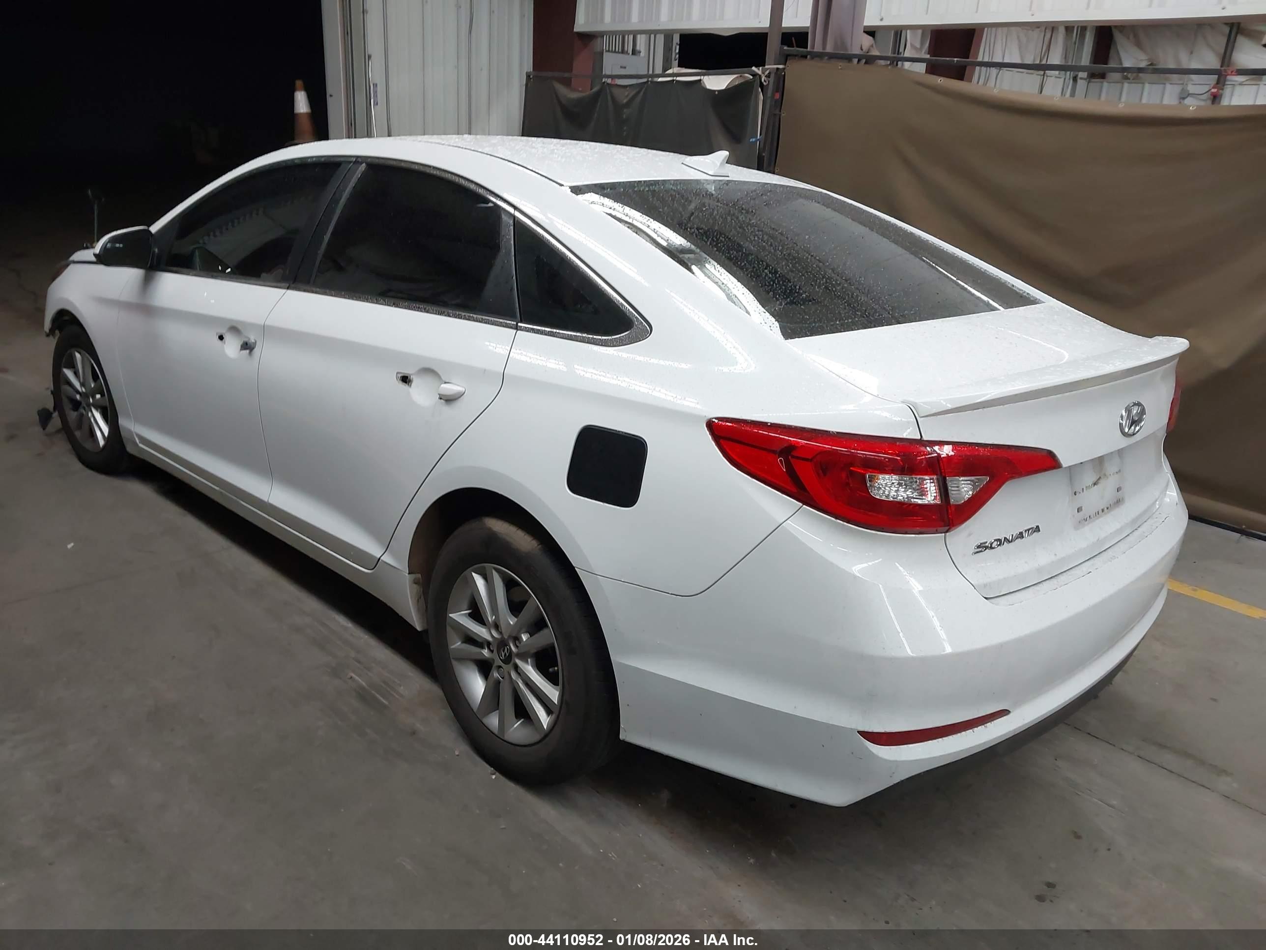 HYUNDAI SONATA image 3