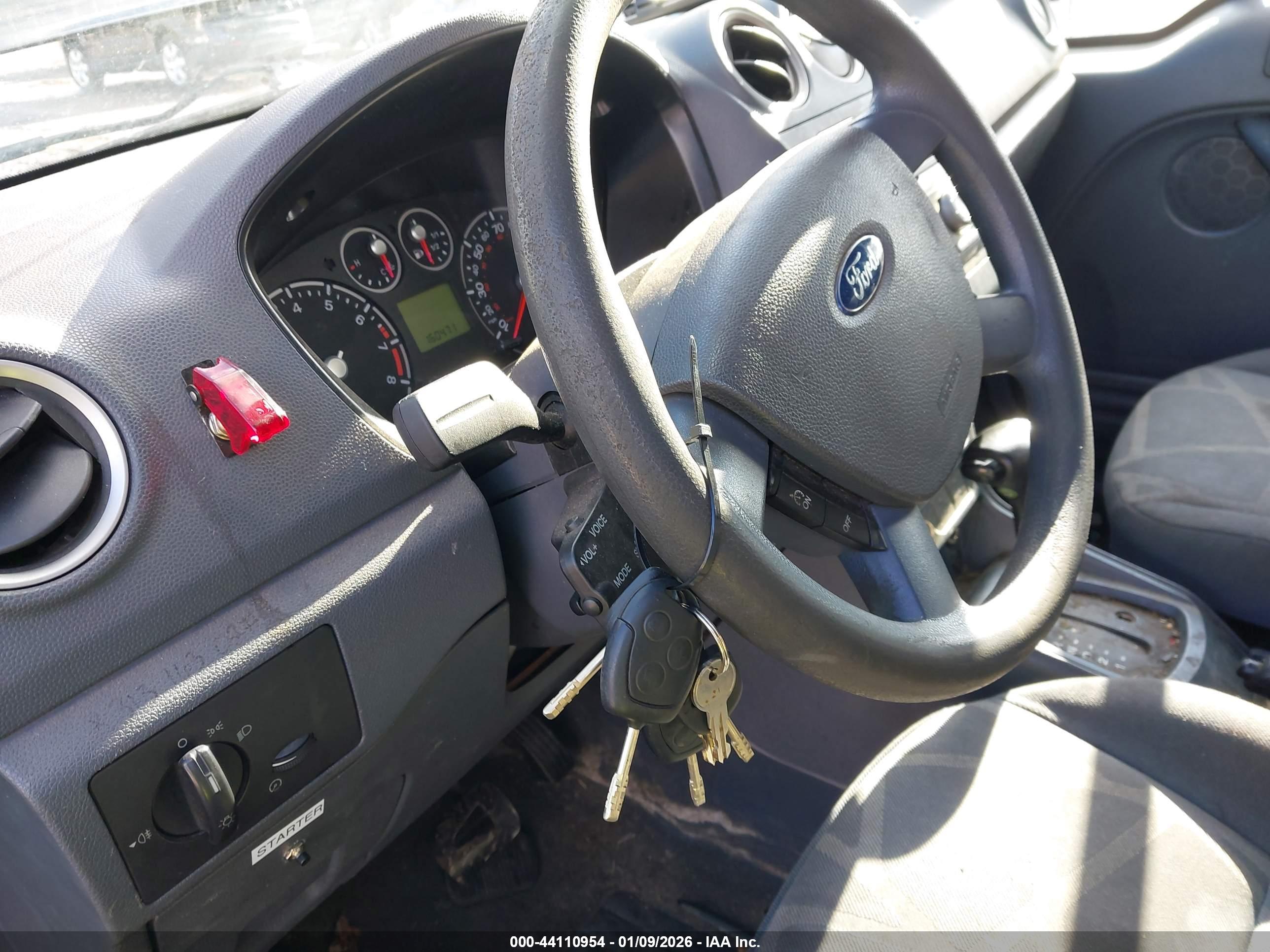 FORD TRANSIT image 11
