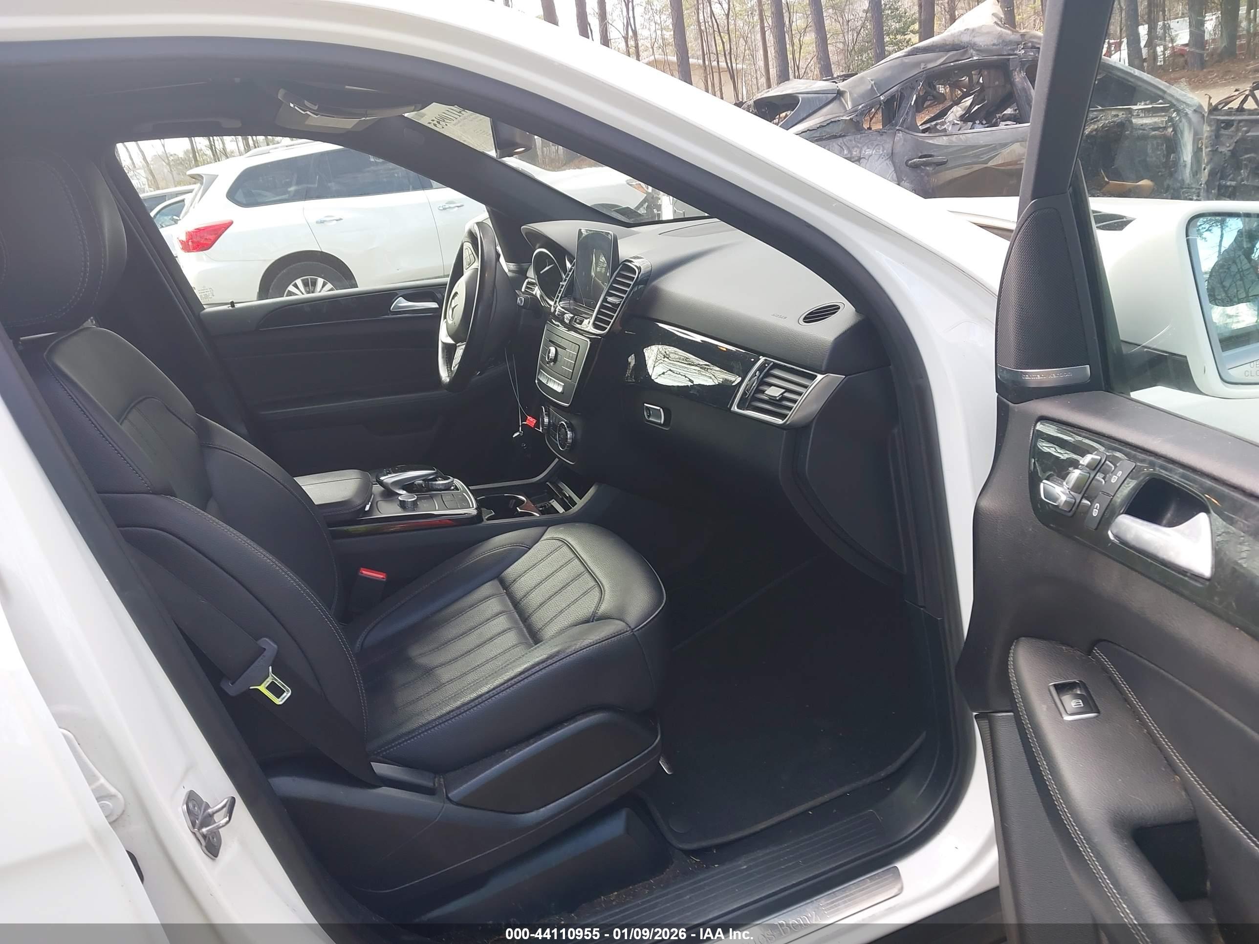 MERCEDES-BENZ GLE image 5