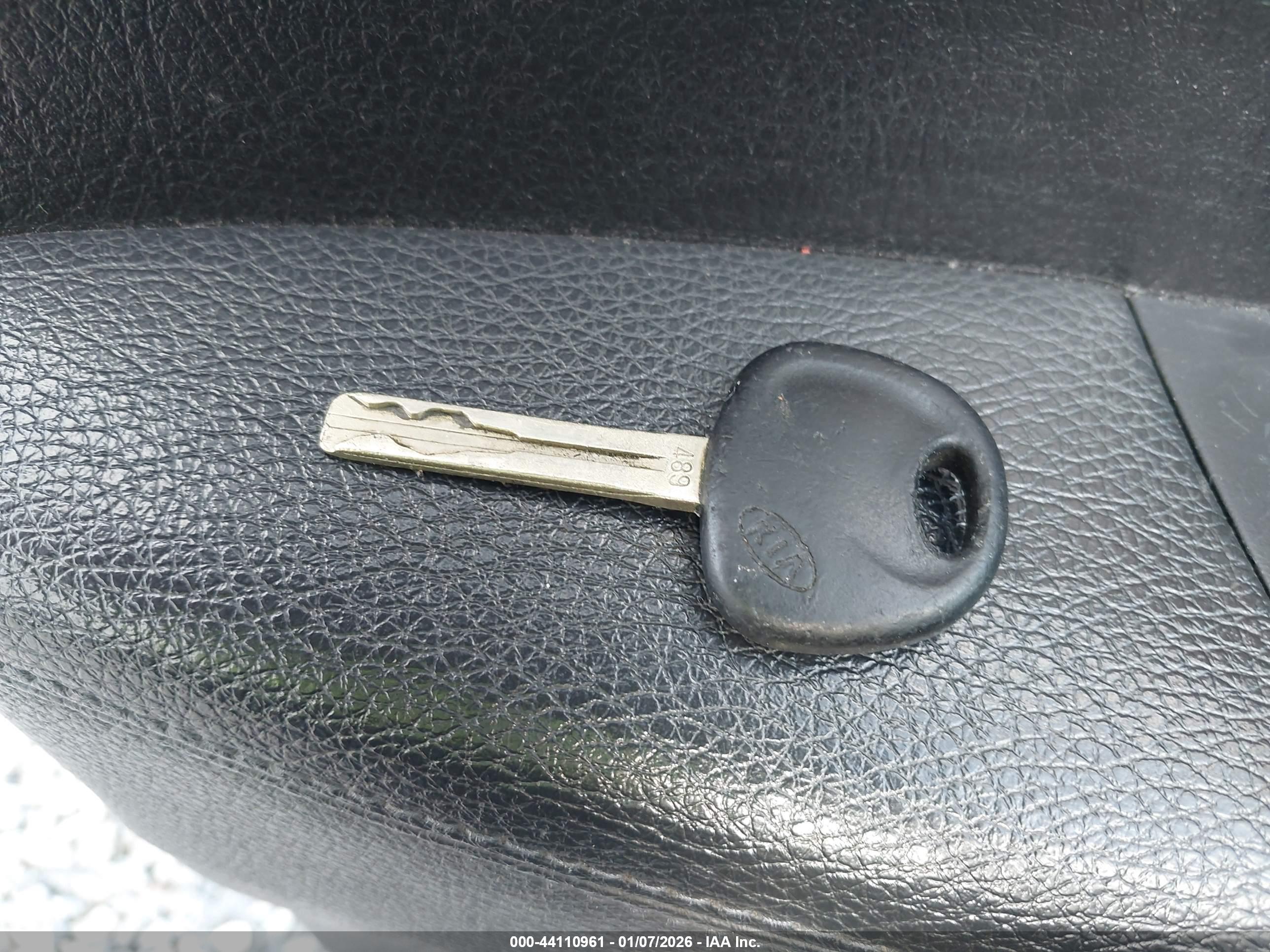 KIA SORENTO image 11