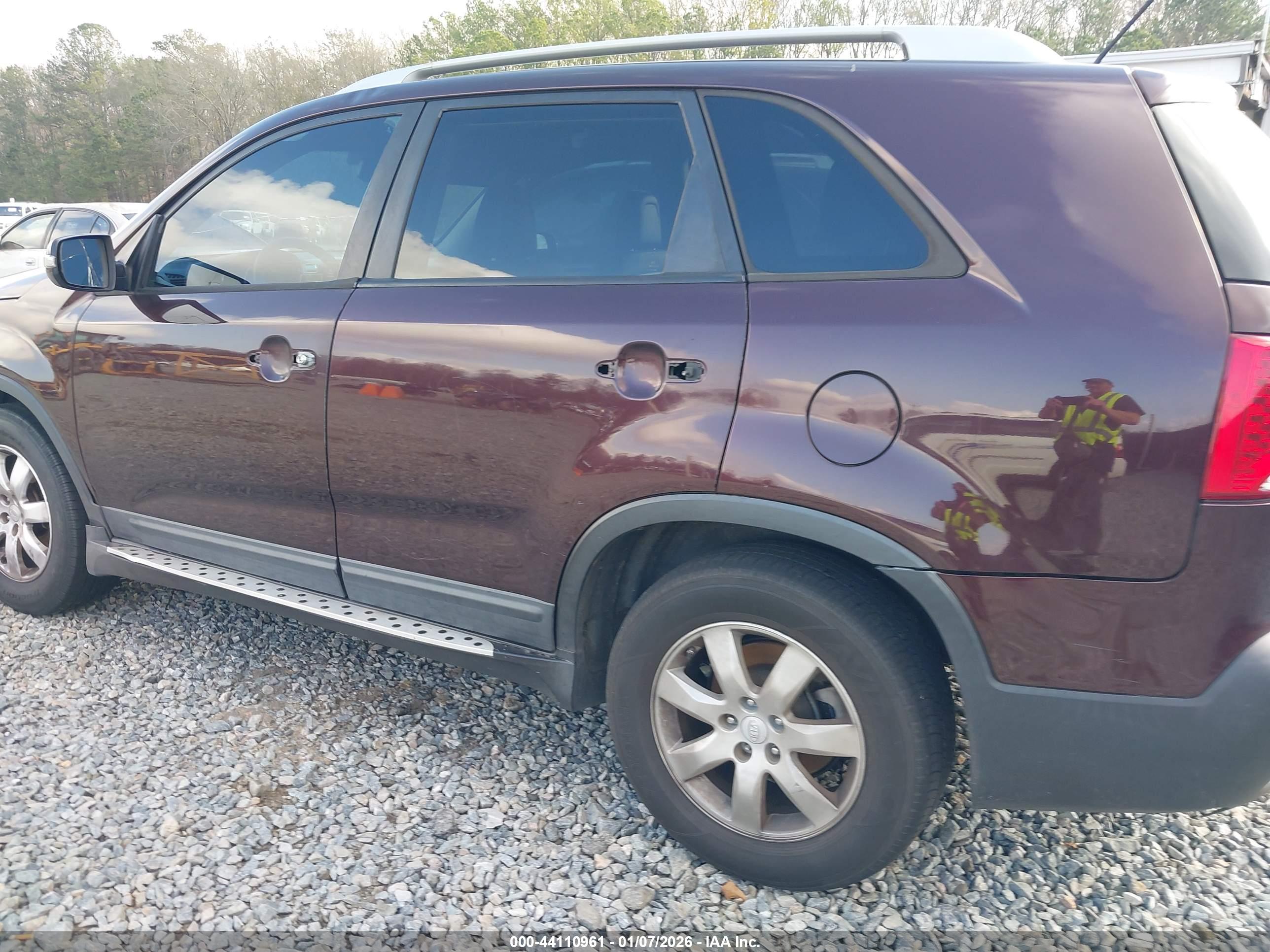 KIA SORENTO image 6