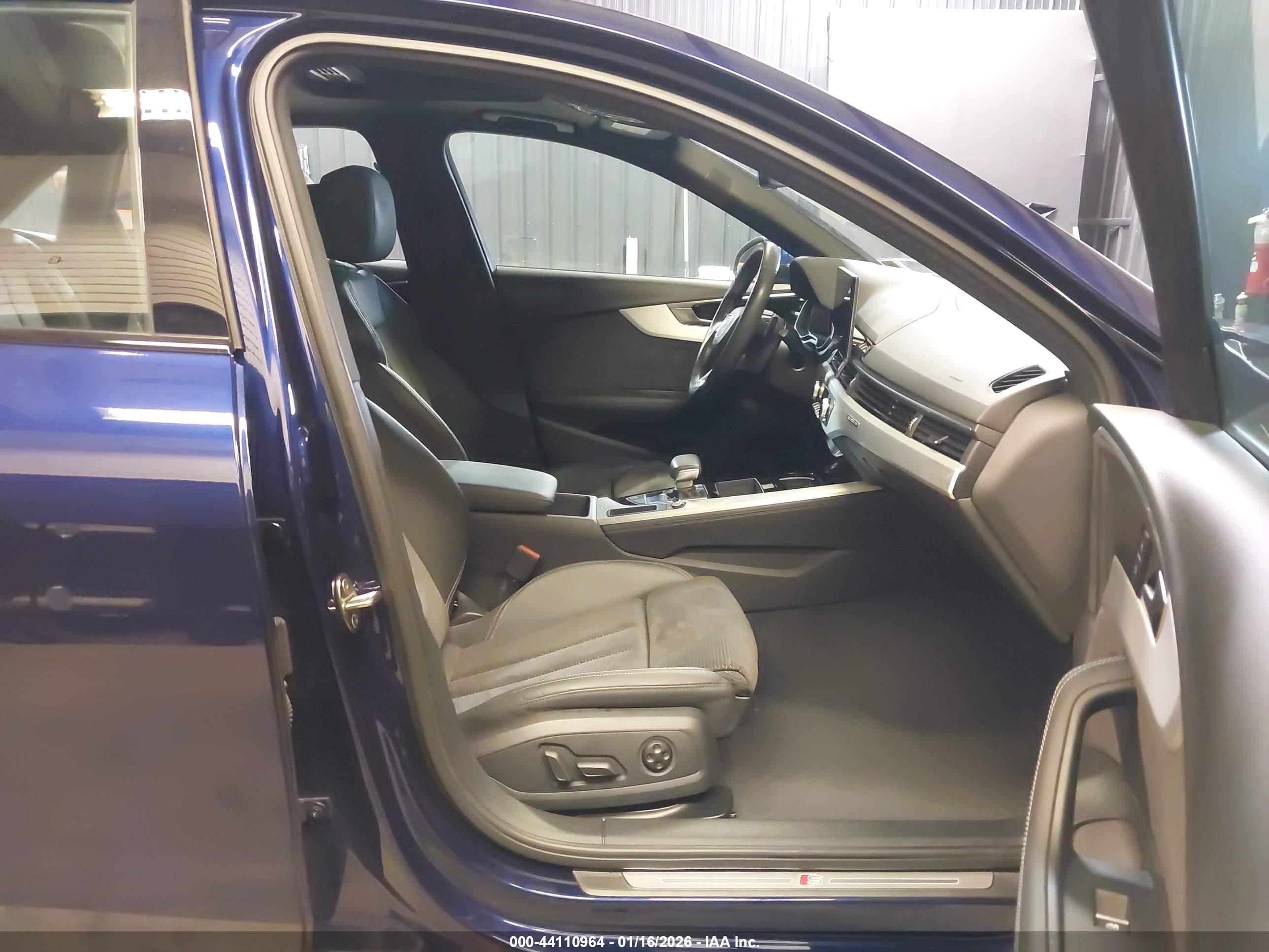 AUDI A4 image 5