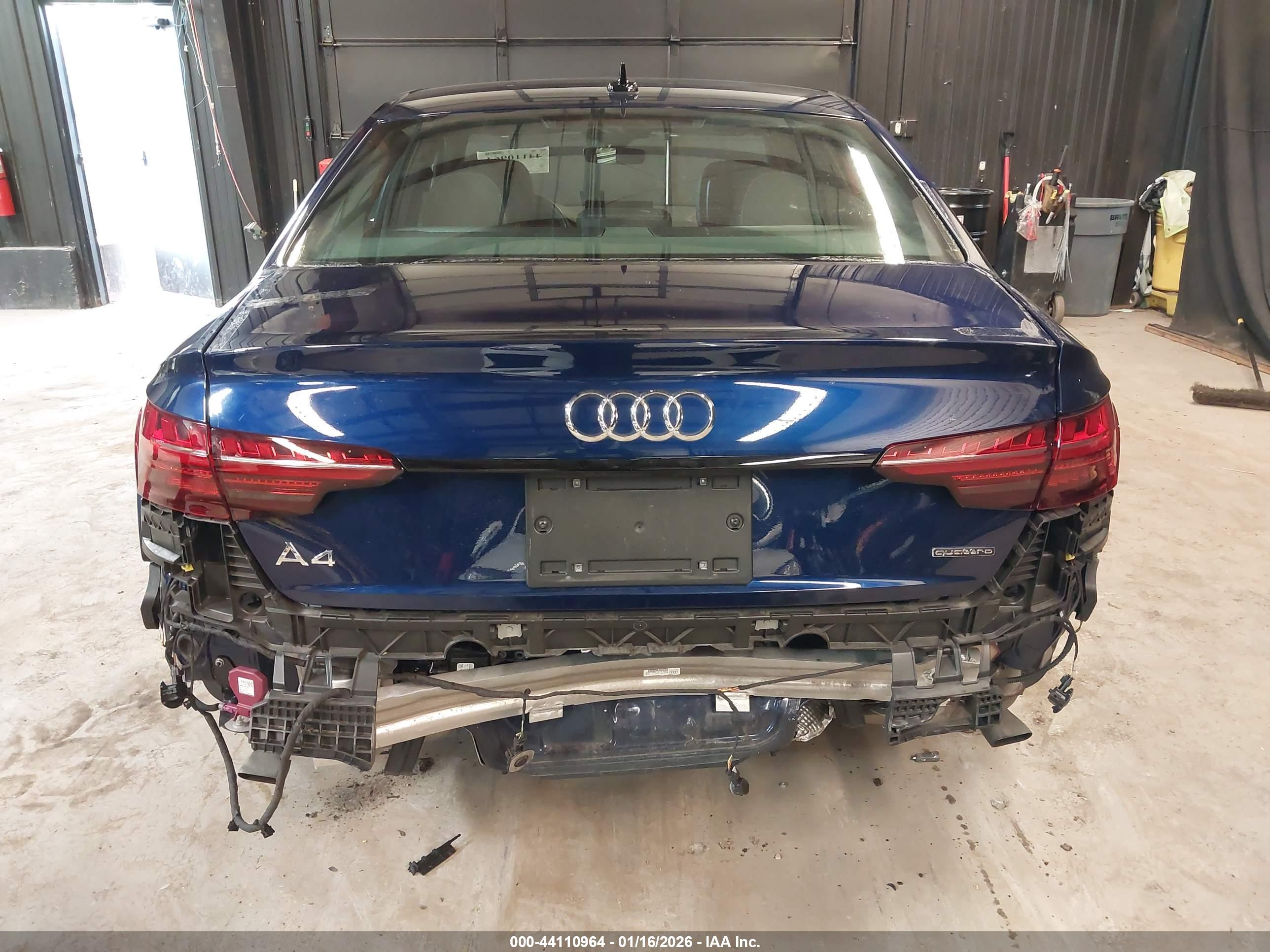 AUDI A4 image 6