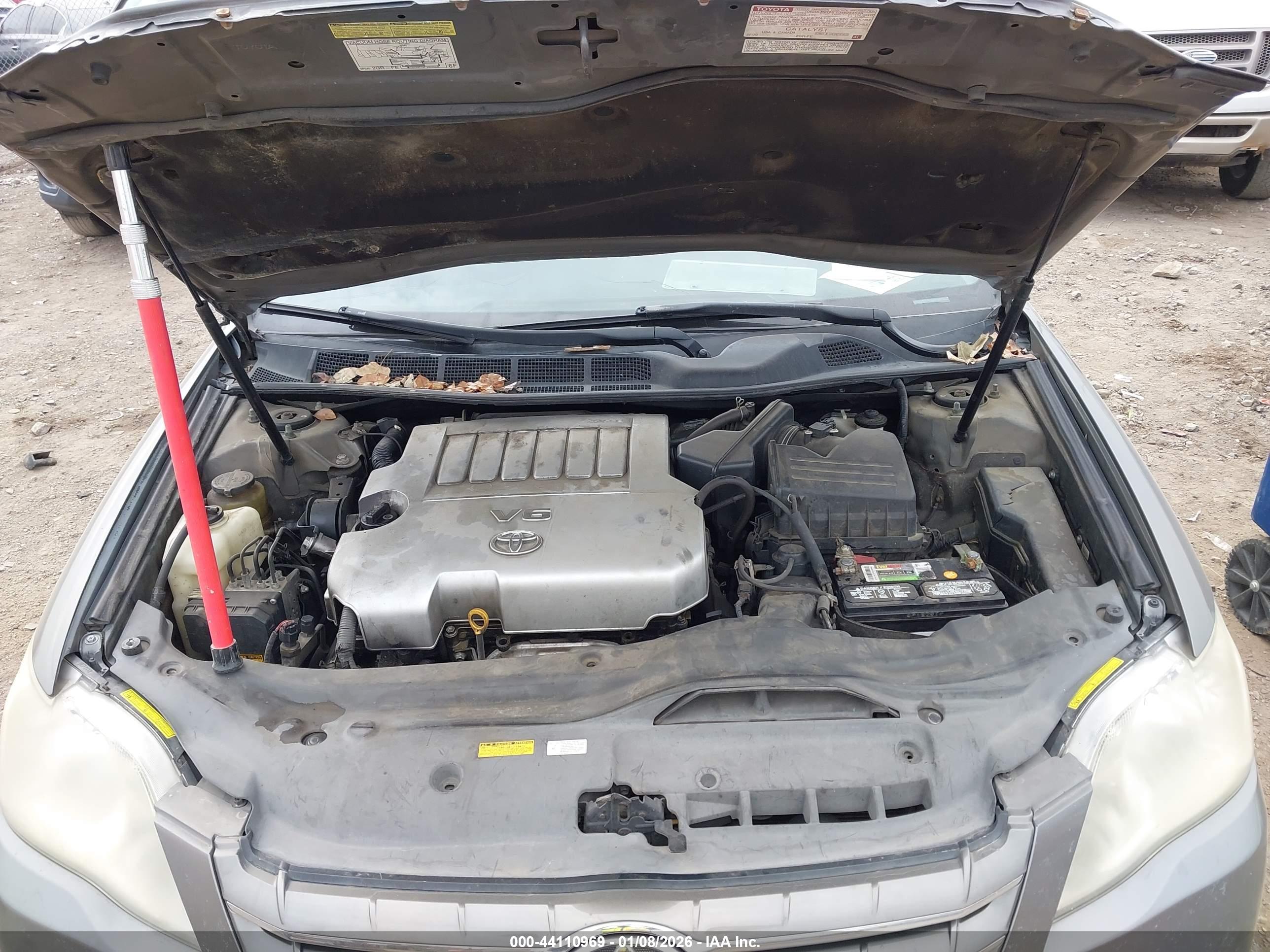 TOYOTA AVALON image 10