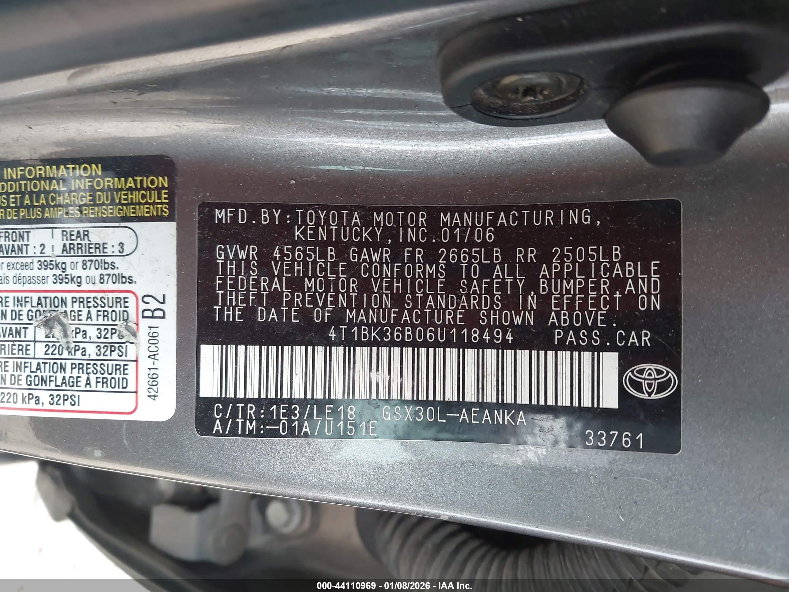 TOYOTA AVALON image 9