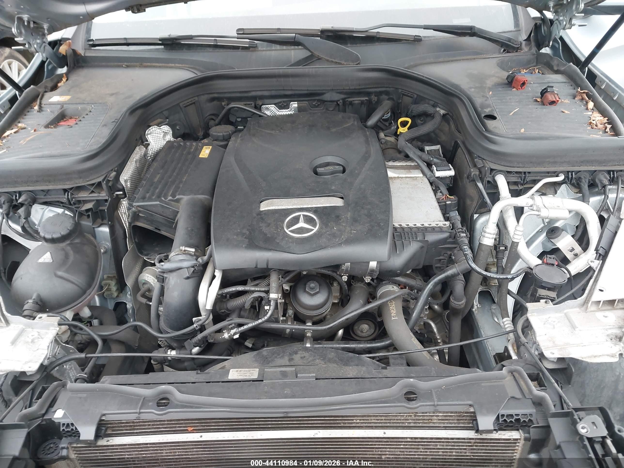 MERCEDES-BENZ GLC image 10