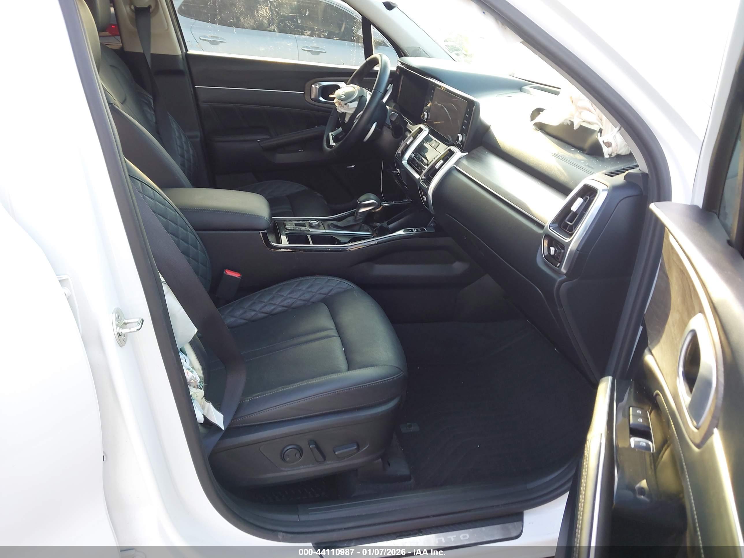 KIA SORENTO image 5