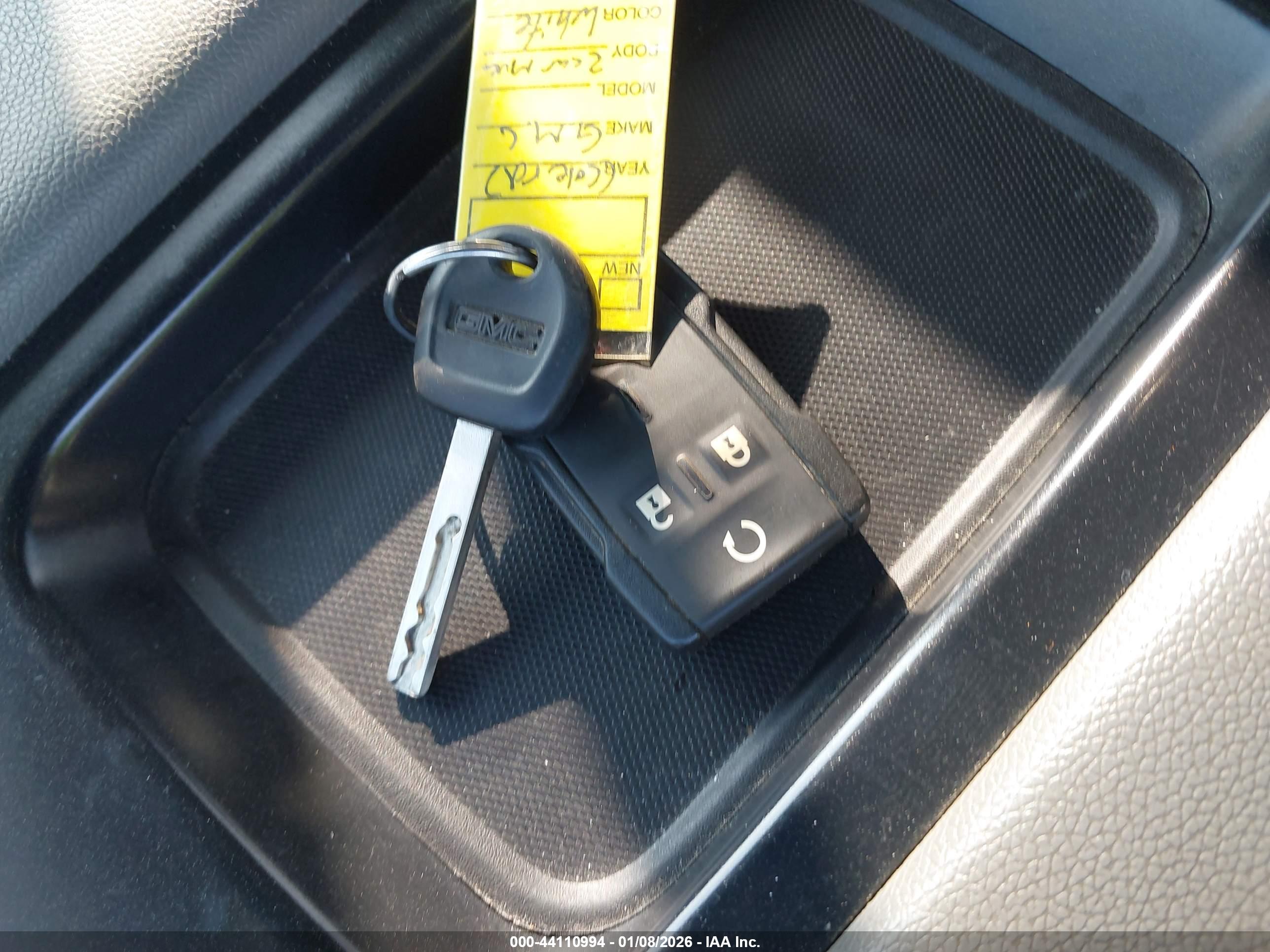GMC SIERRA image 11