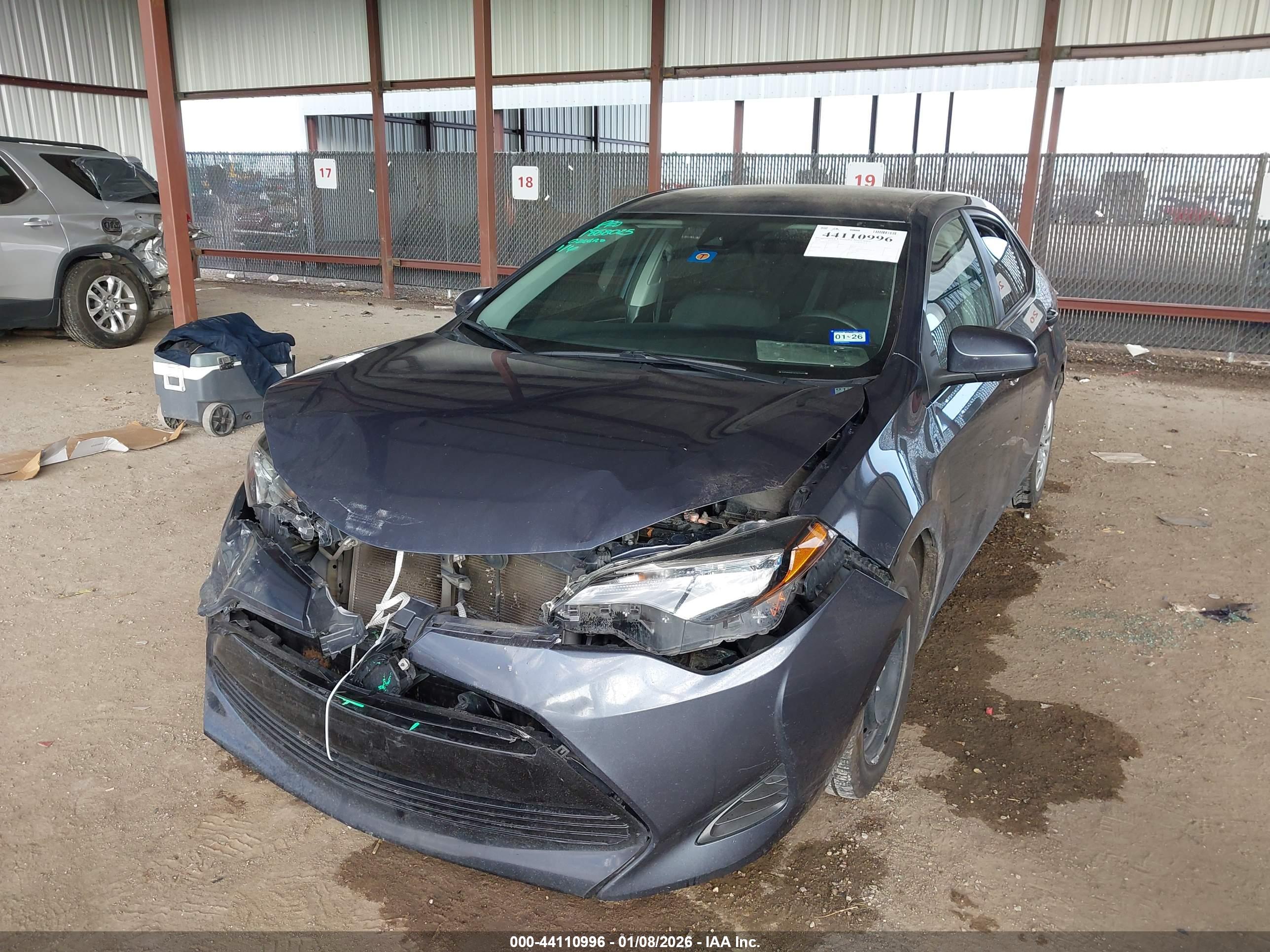 TOYOTA COROLLA image 2