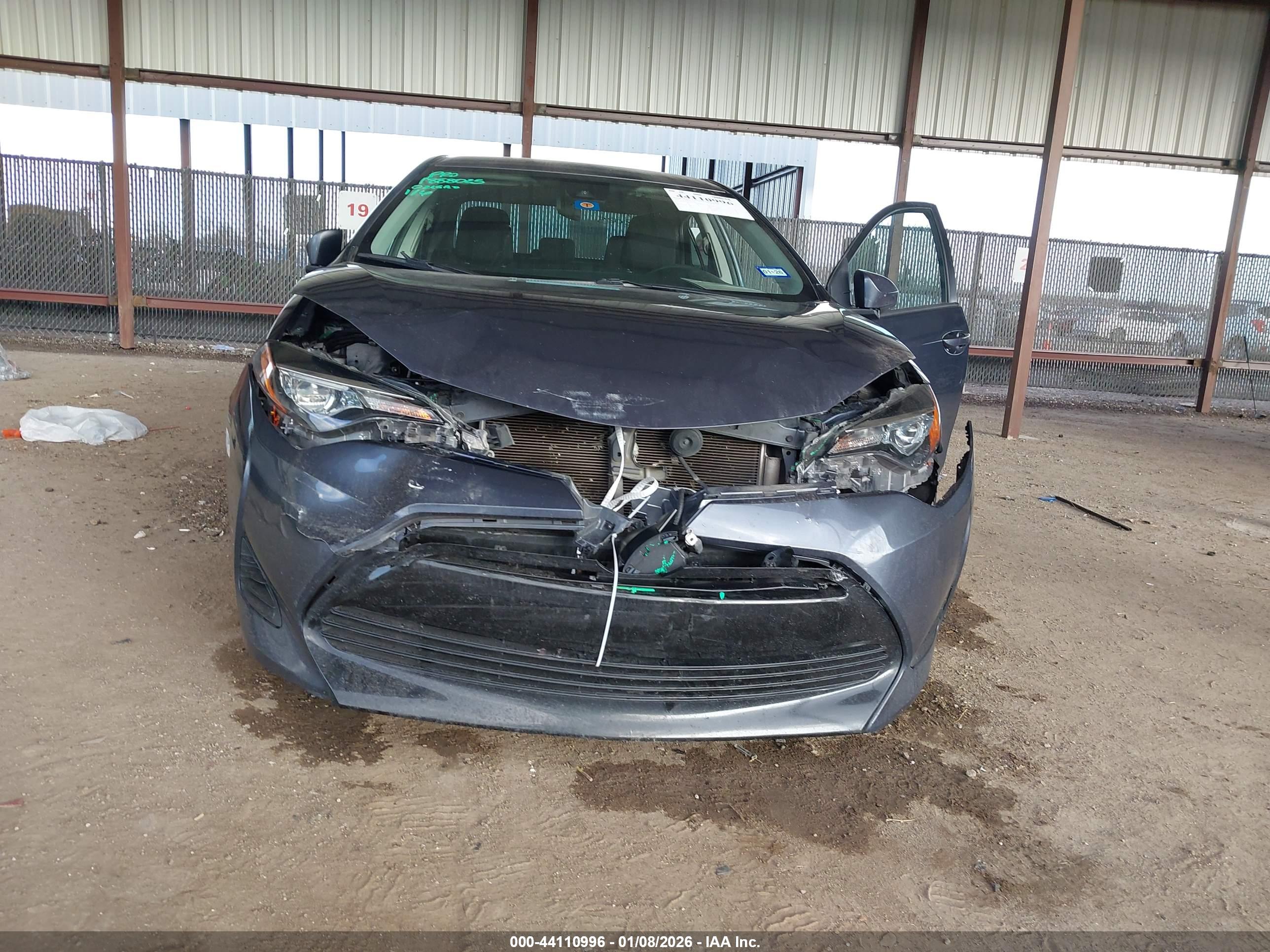 TOYOTA COROLLA image 6