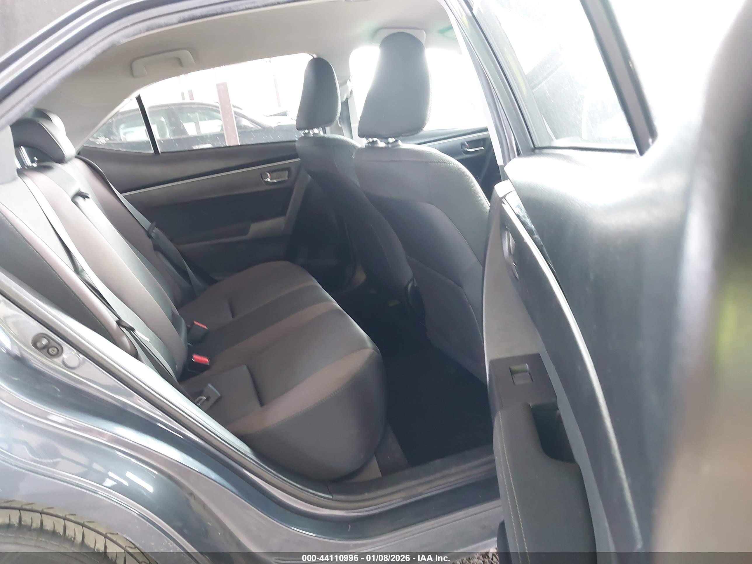 TOYOTA COROLLA image 8