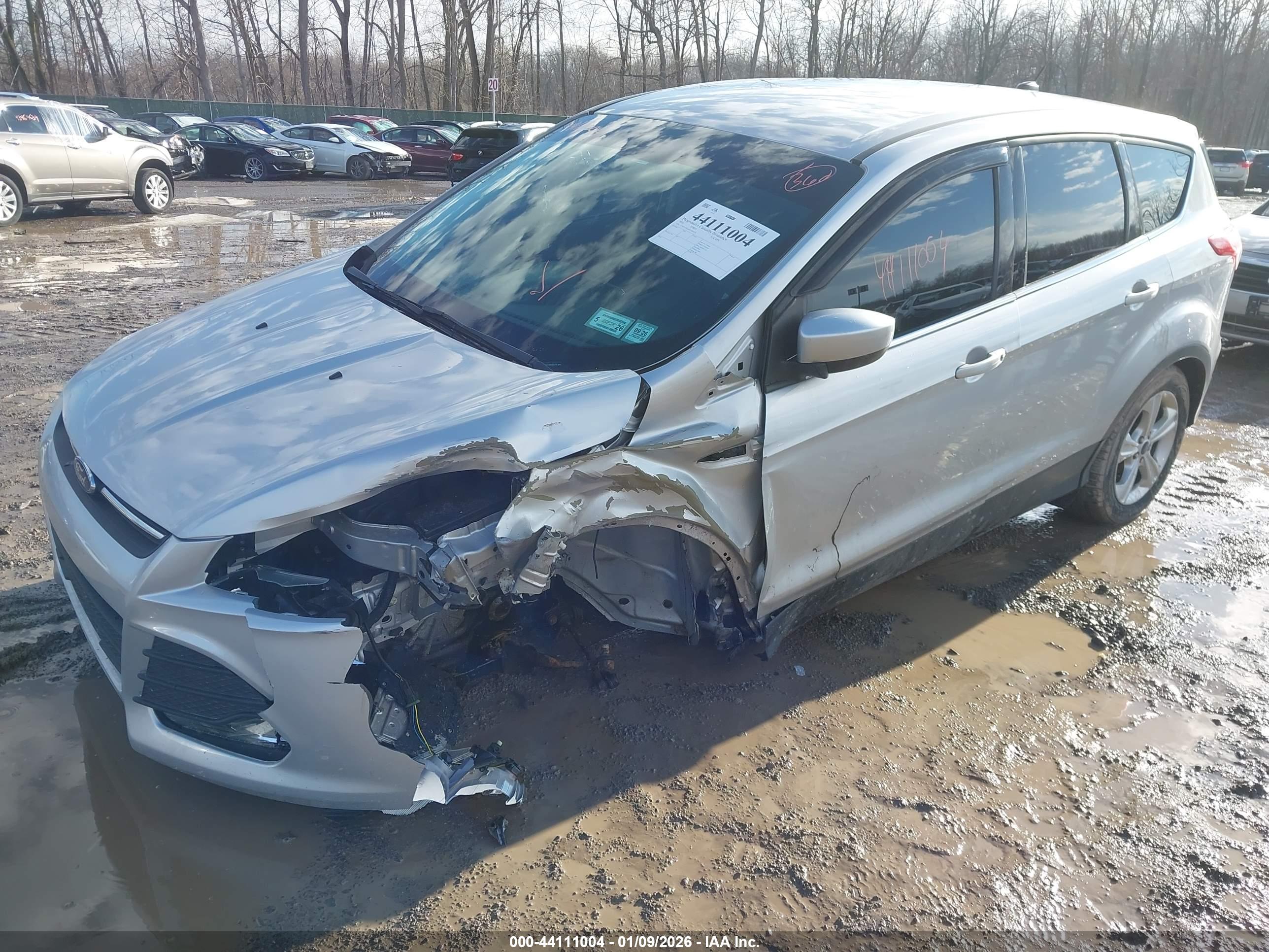 FORD ESCAPE image 2