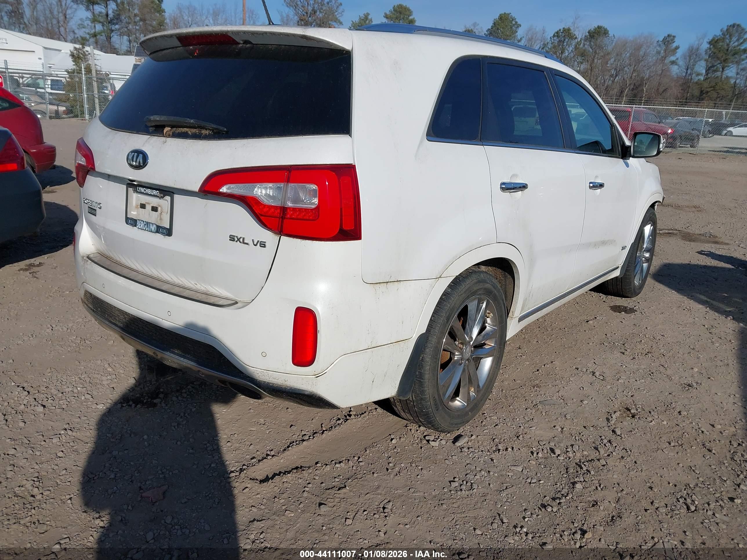 KIA SORENTO image 4