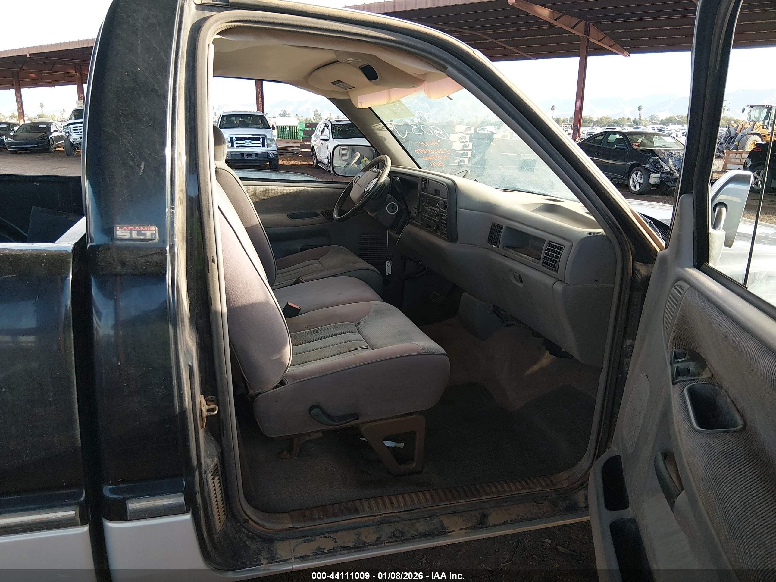 DODGE RAM image 5