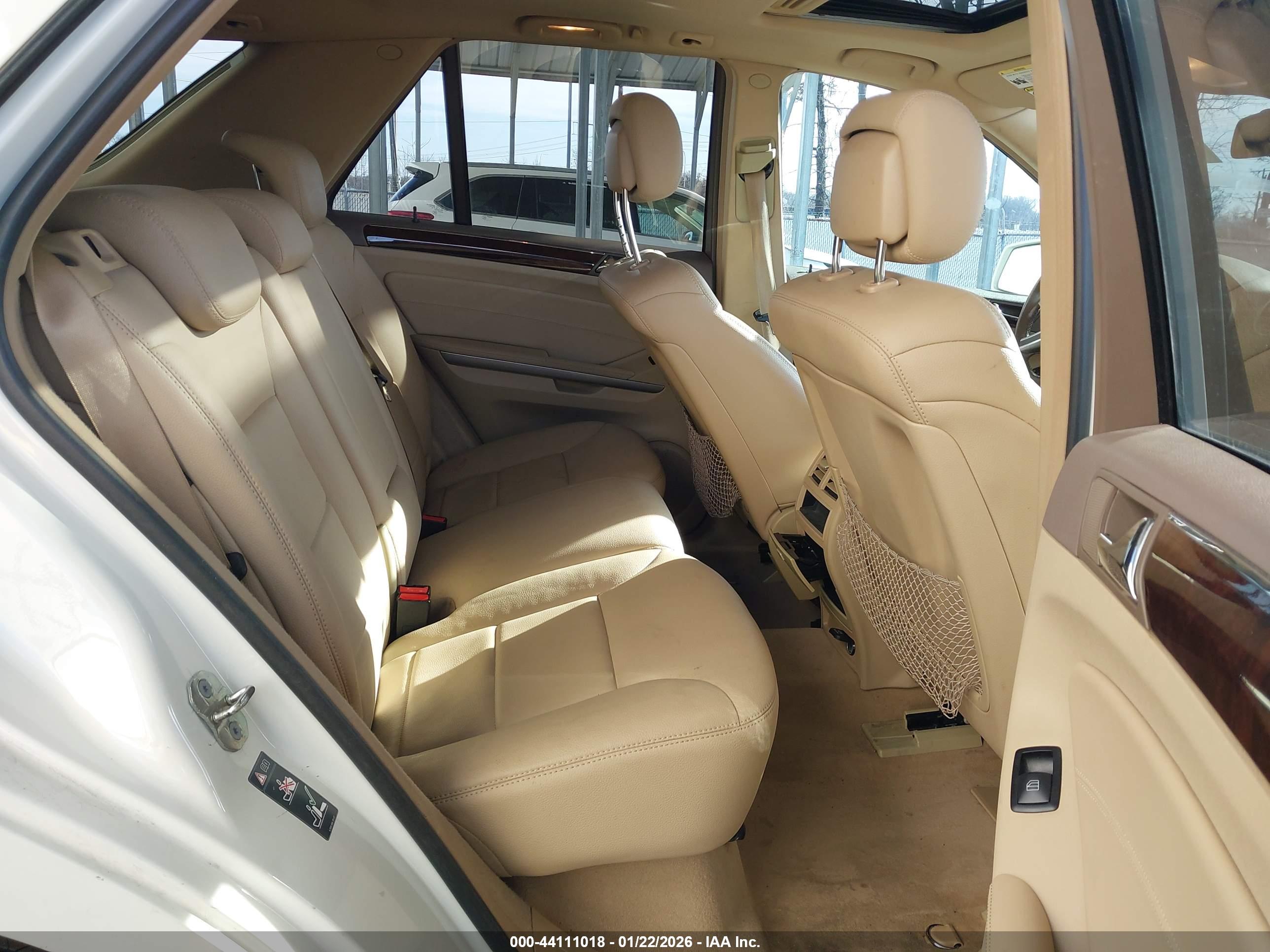 MERCEDES-BENZ ML image 8